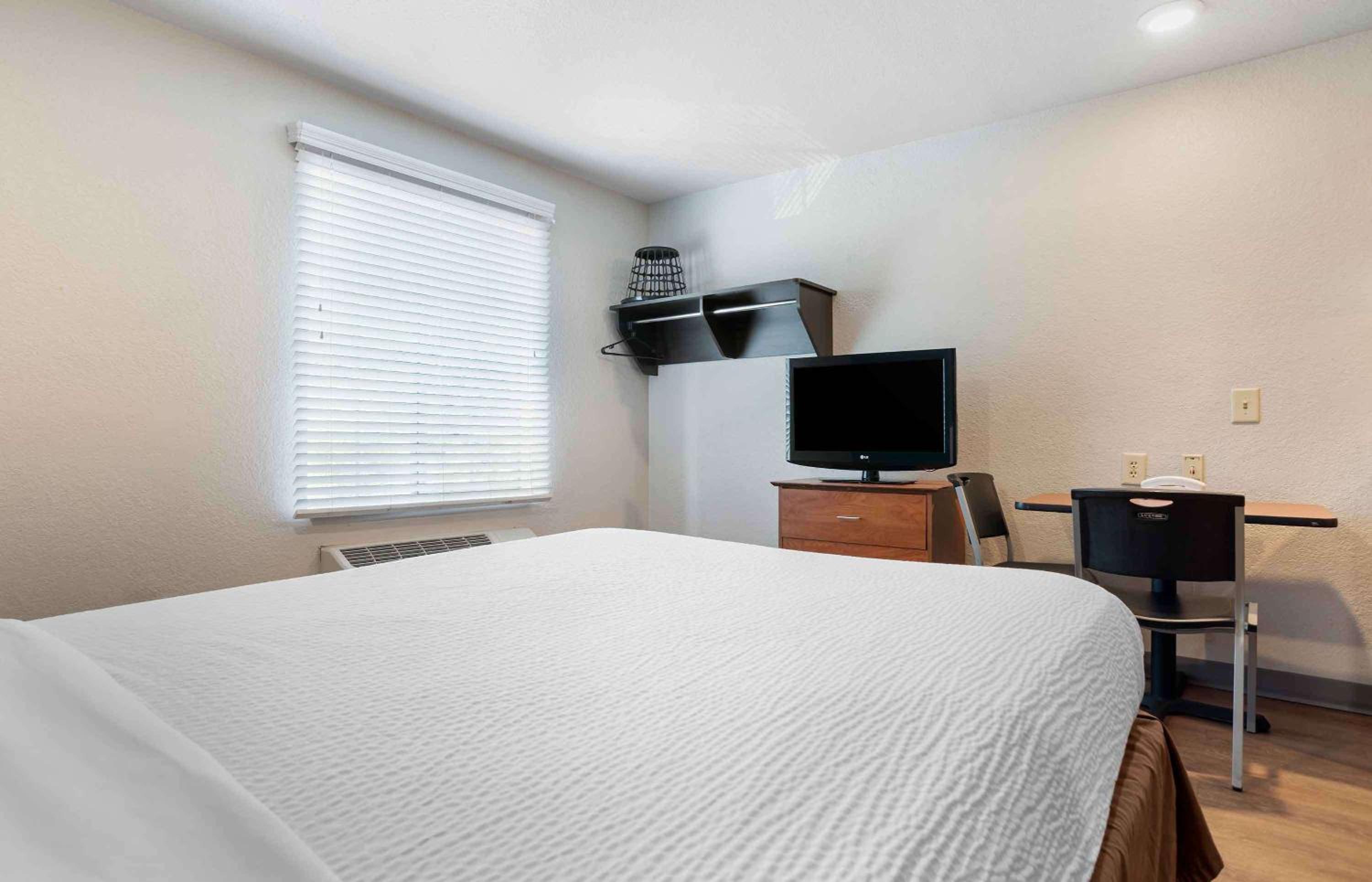 Standard Double Room - Non Smoking photo 3