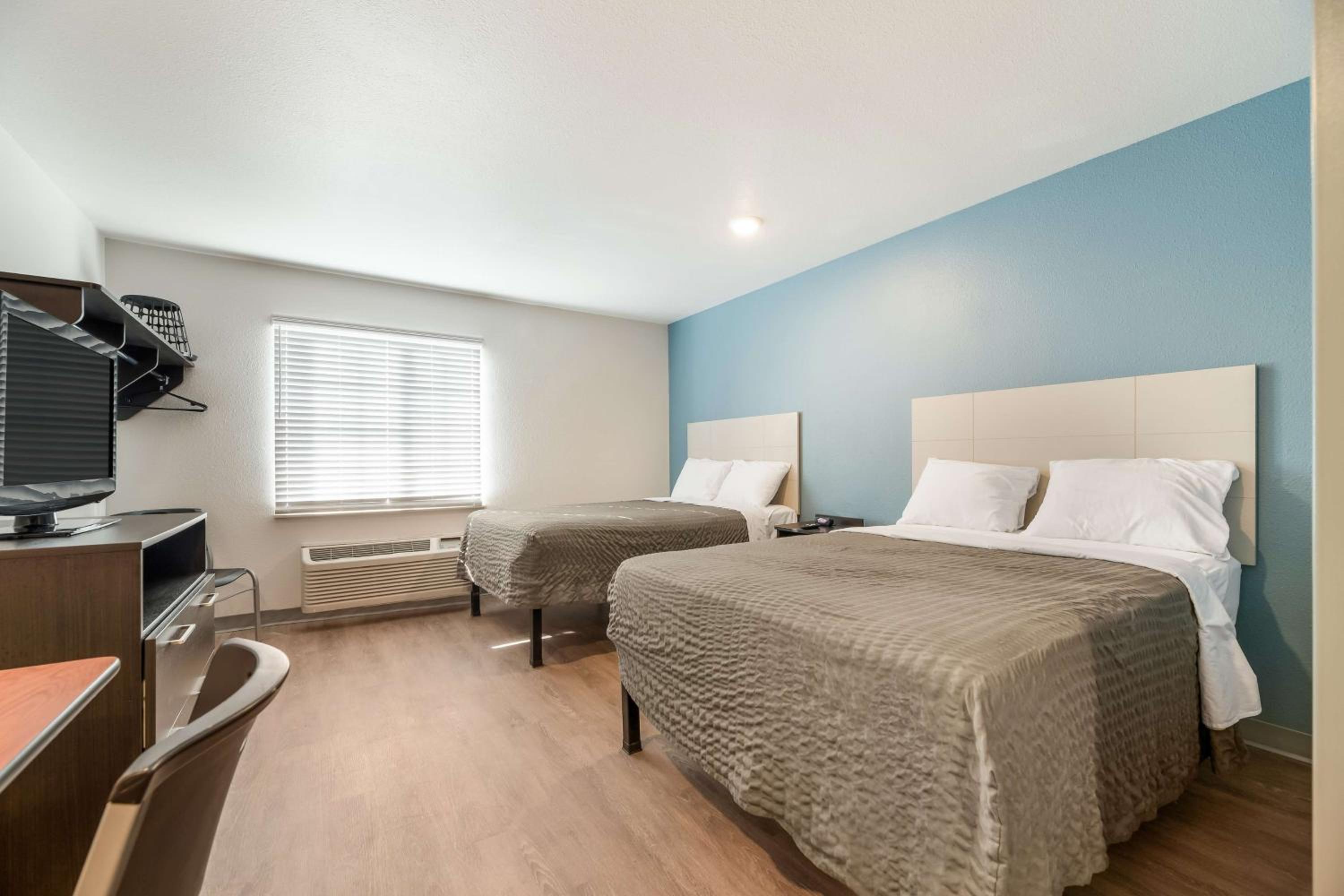 Double Room with Two Double Beds - Non-Smoking