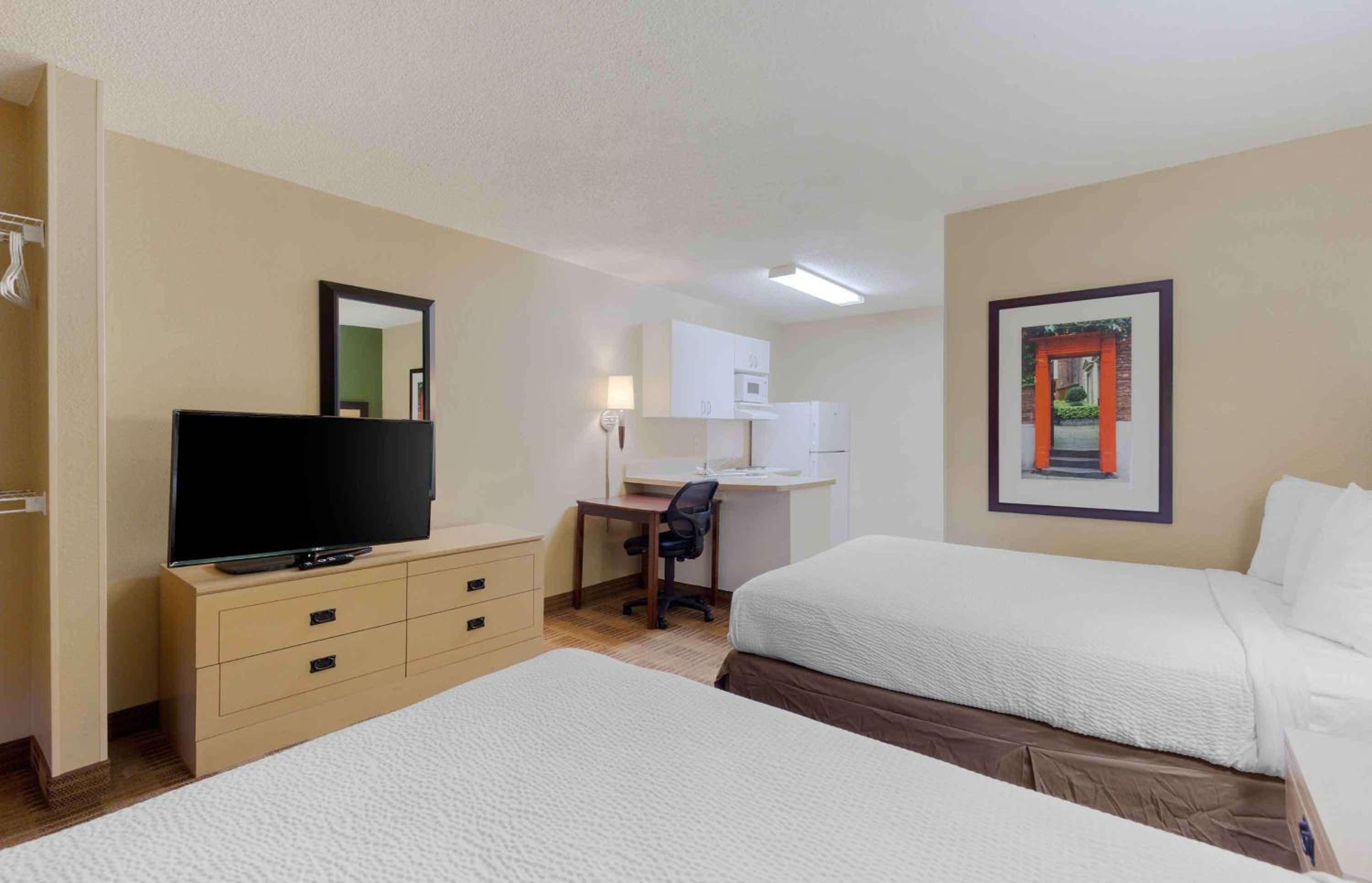 Studio with 2 Double Beds - Non-Smoking - Photo 4