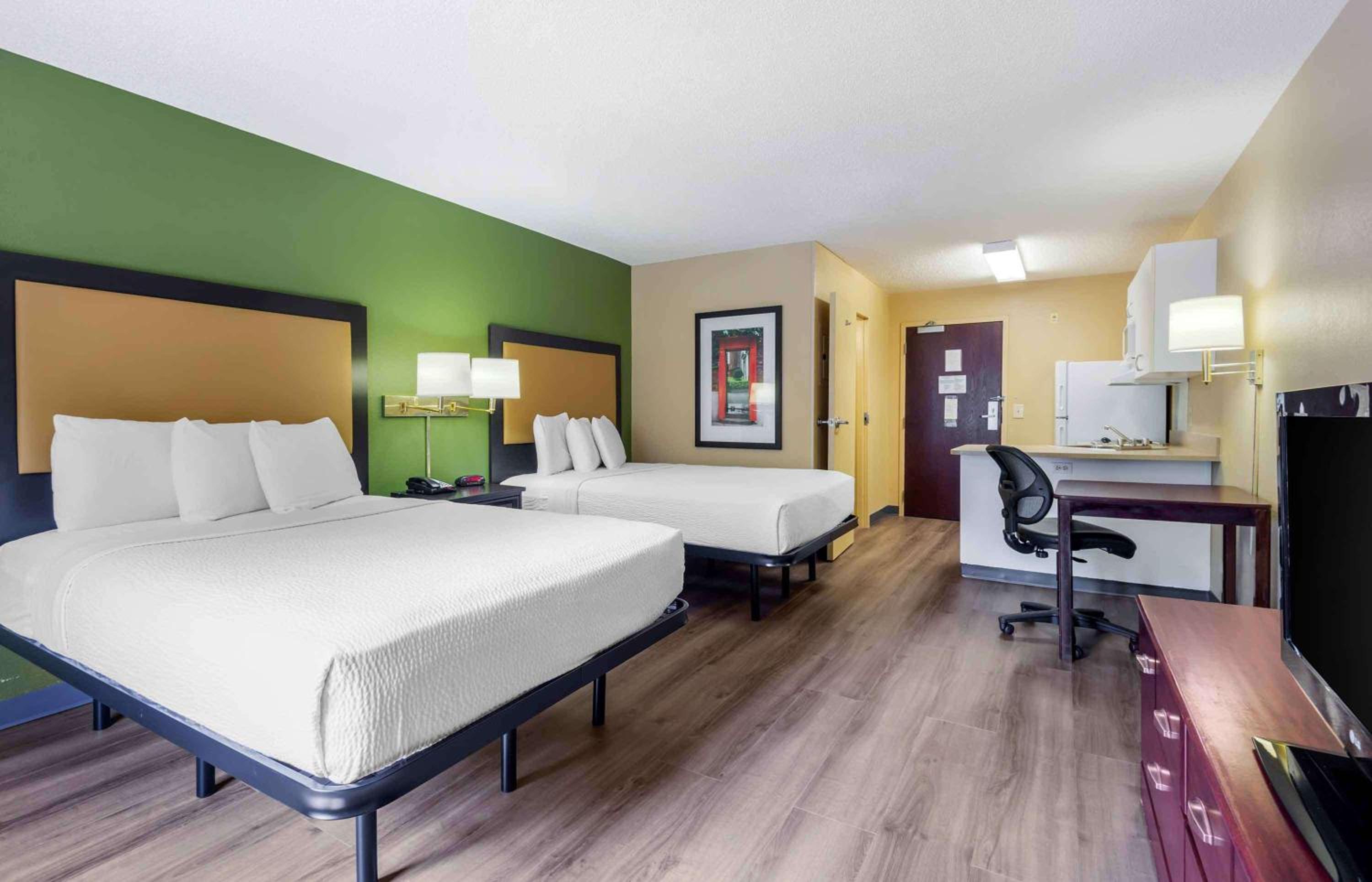 Studio with 2 Double Beds - Non-Smoking - Photo 4