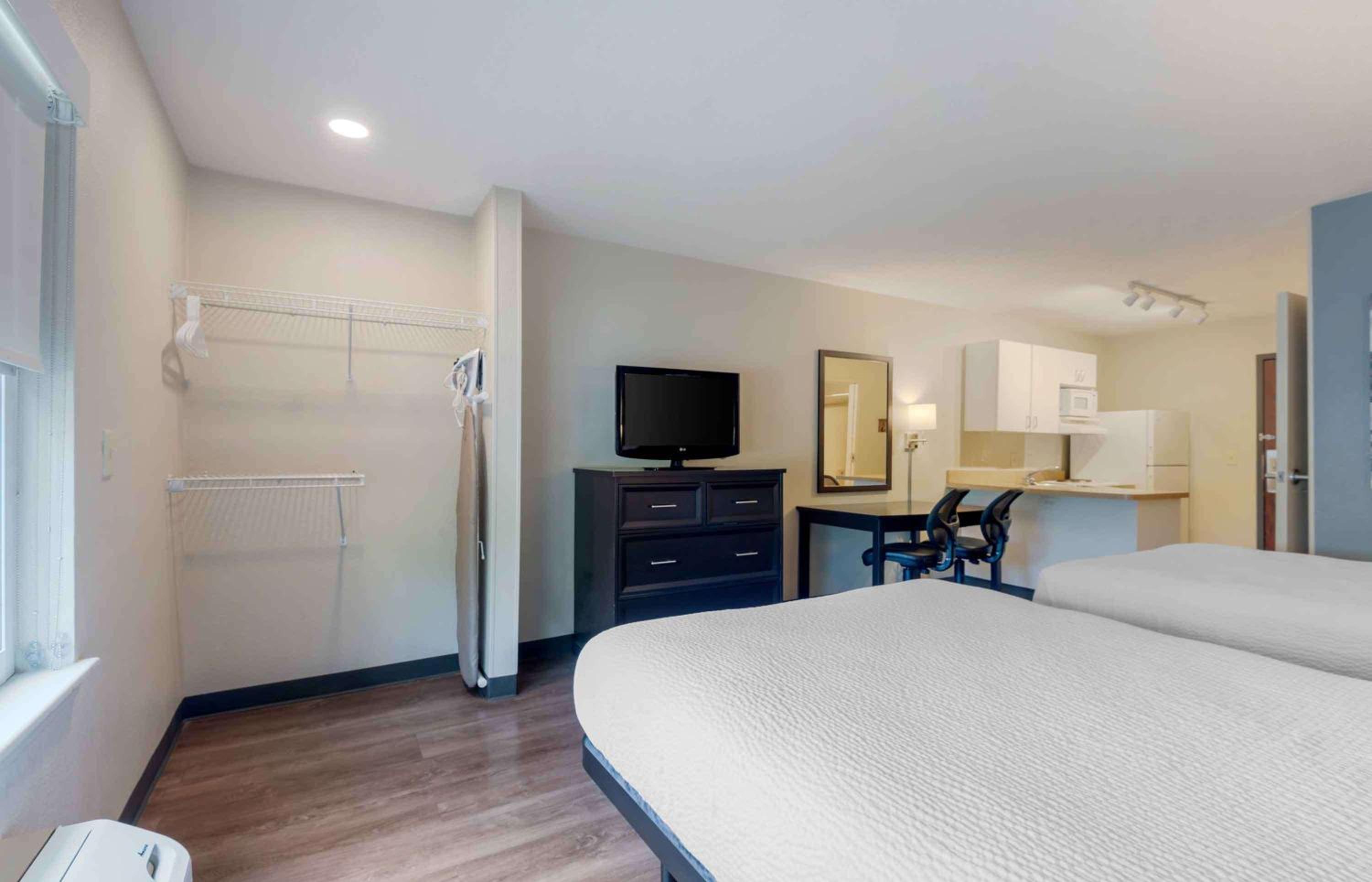 Studio with 2 Double Beds - Non-Smoking - Photo 4