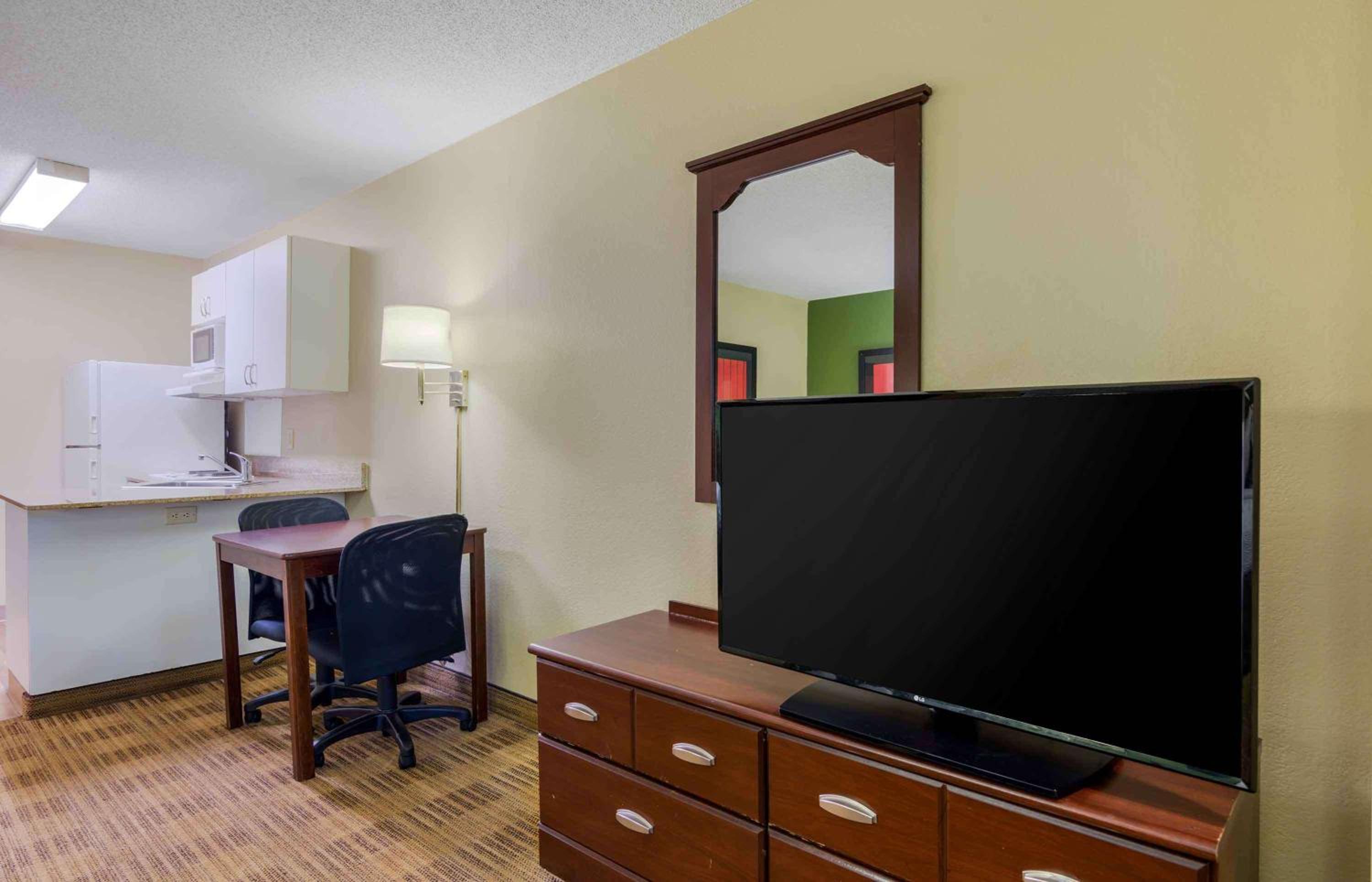 Studio with 2 Double Beds - Non-Smoking - Photo 4