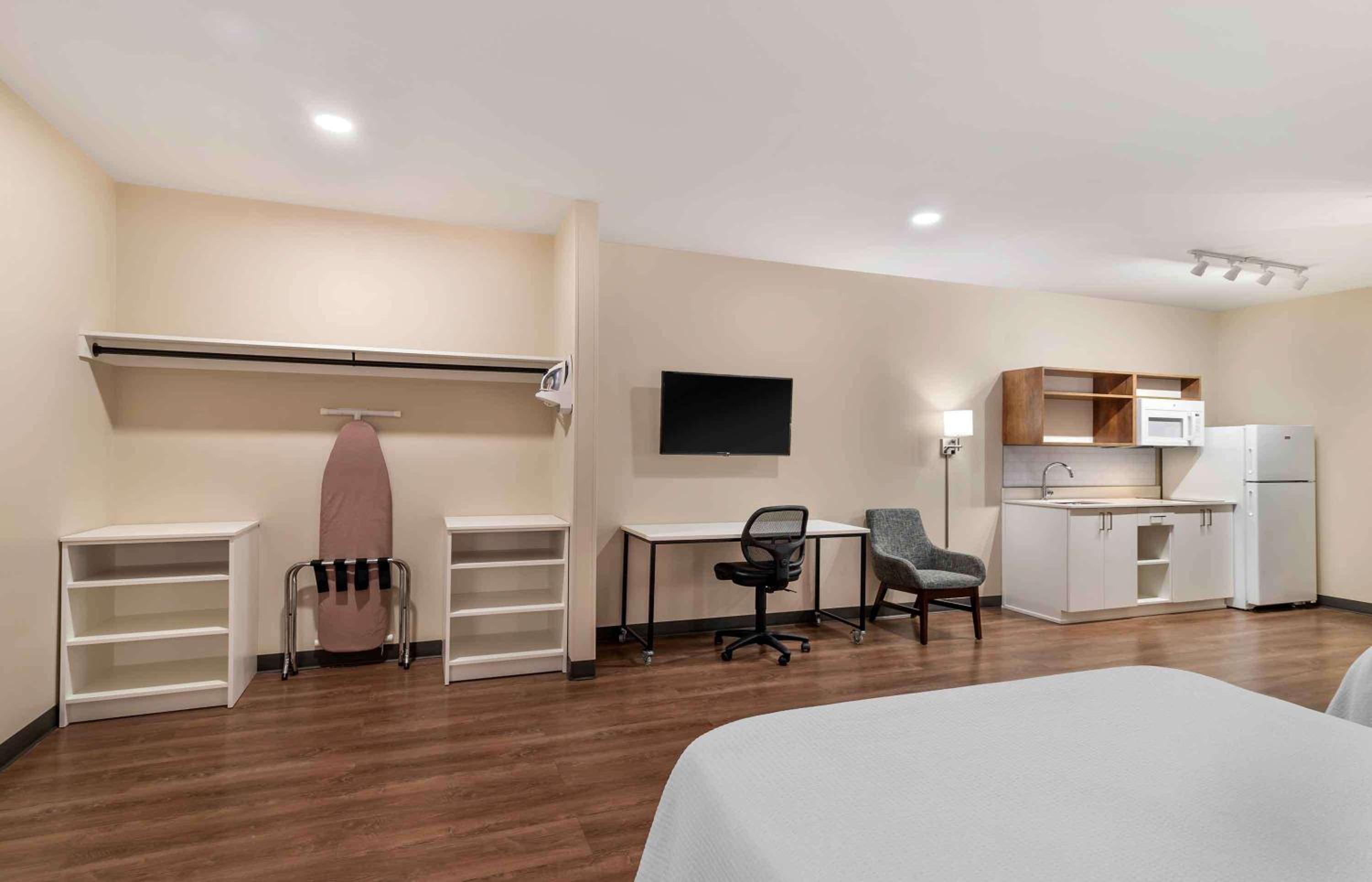 Superior Studio - Photo 2