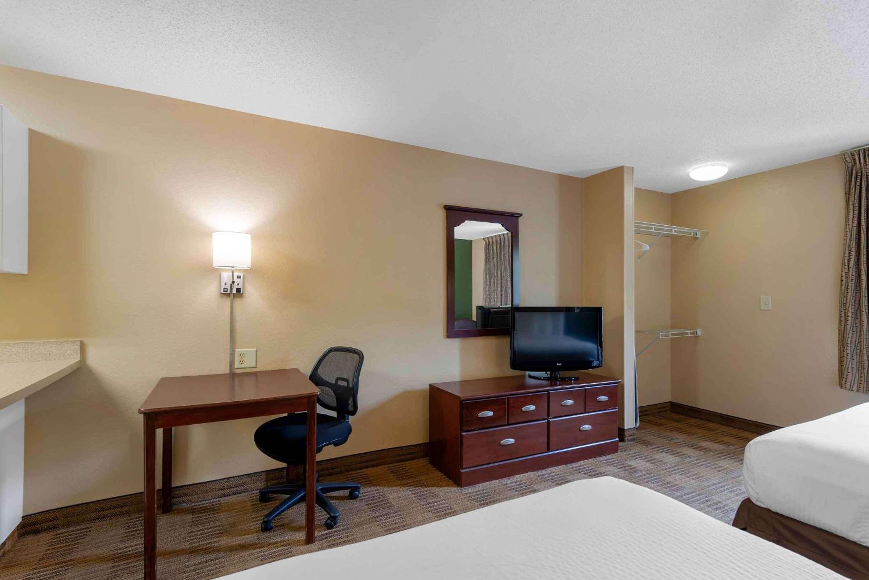 Studio with 2 Double Beds - Non-Smoking - Photo 11
