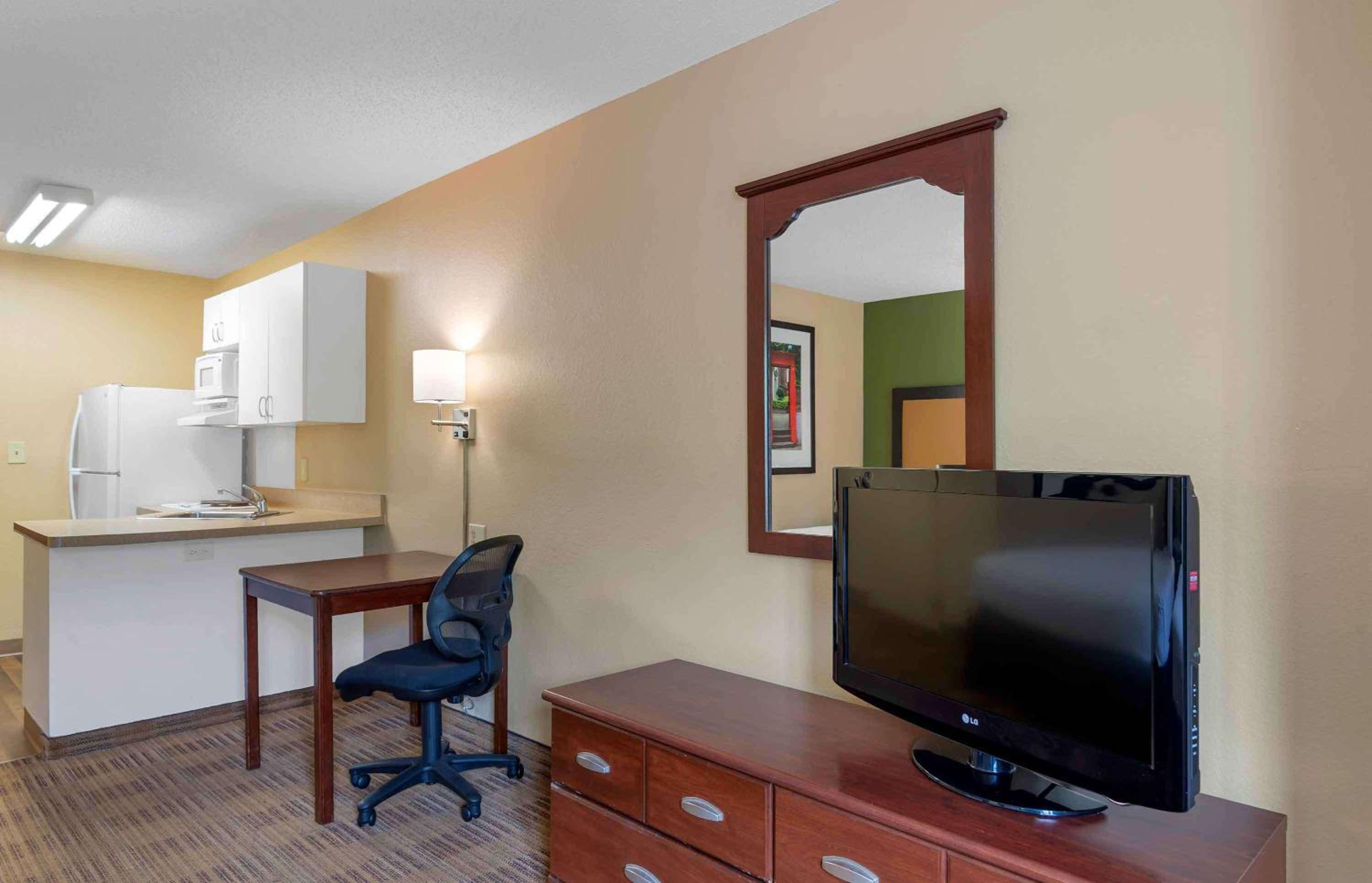 Studio with 2 Double Beds - Non-Smoking - Photo 10