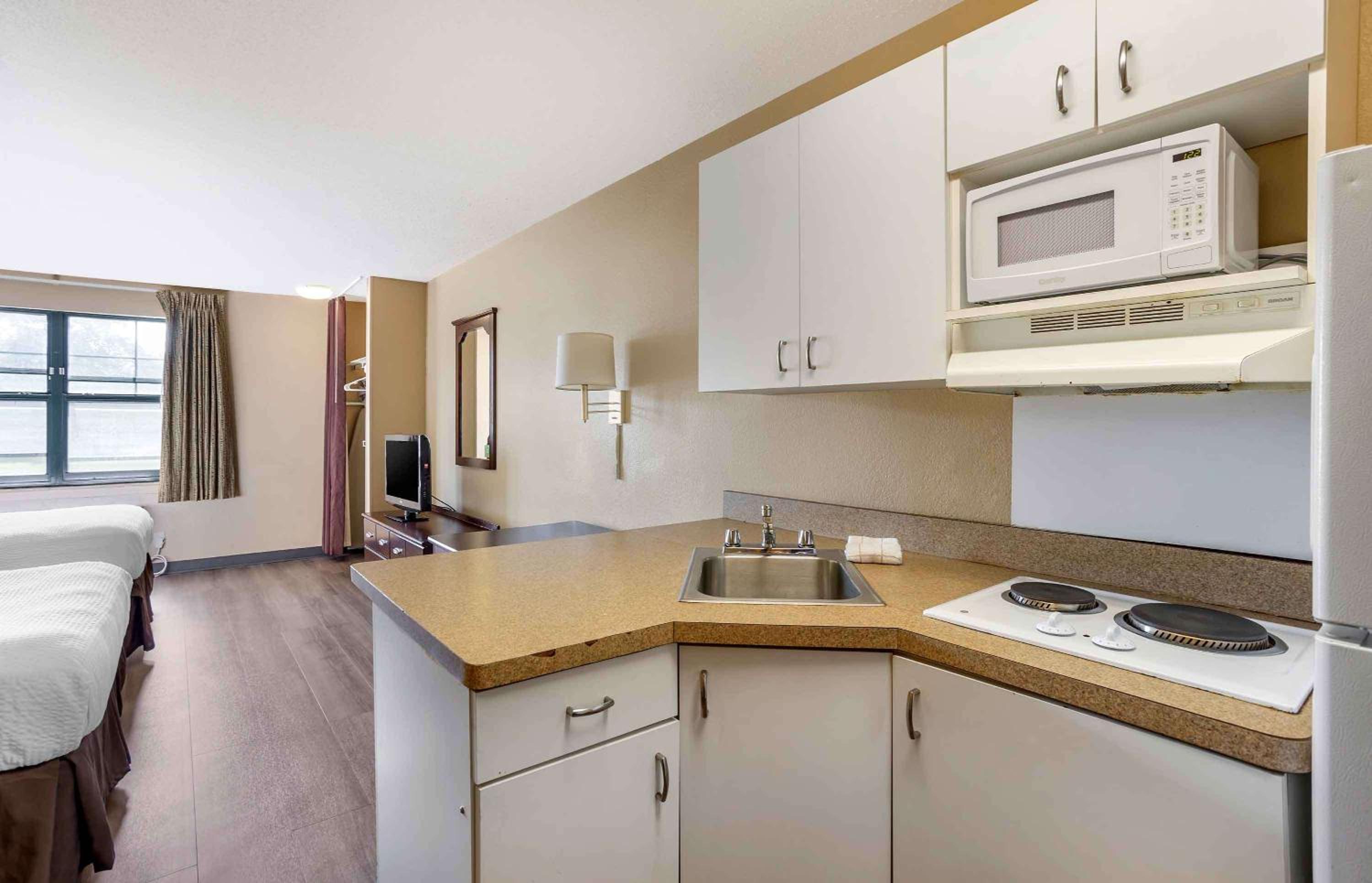 Studio With 2 Double Beds - Non-Smoking - Photo 5