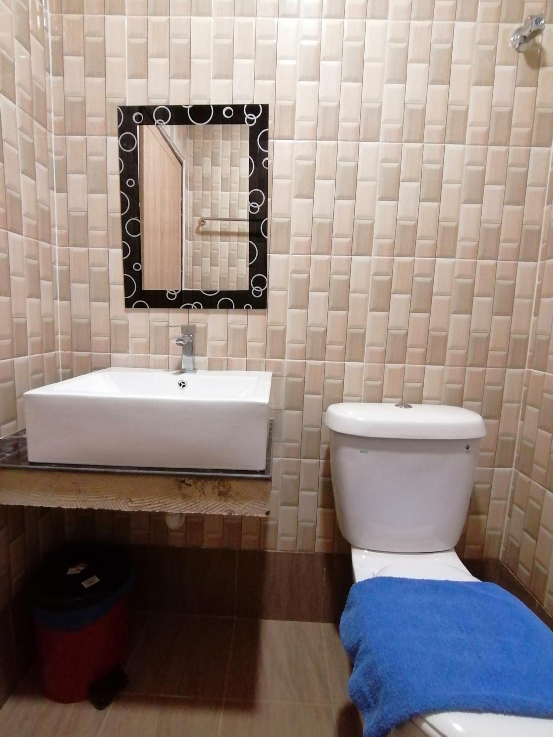 Standard Family Room - Photo 6