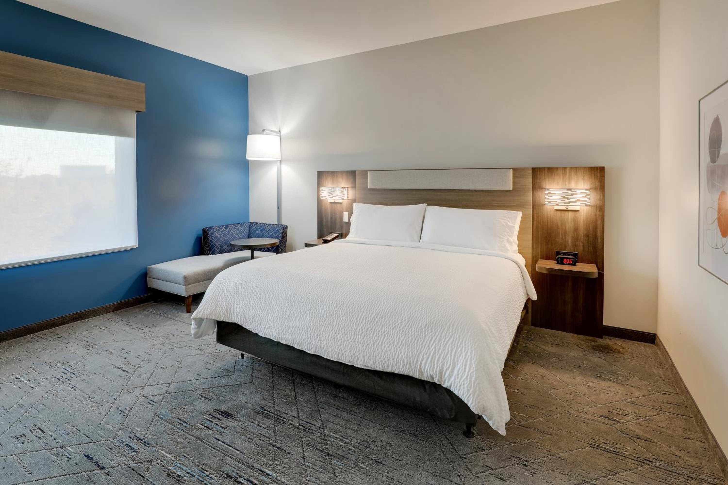 Standard Room - Photo 1