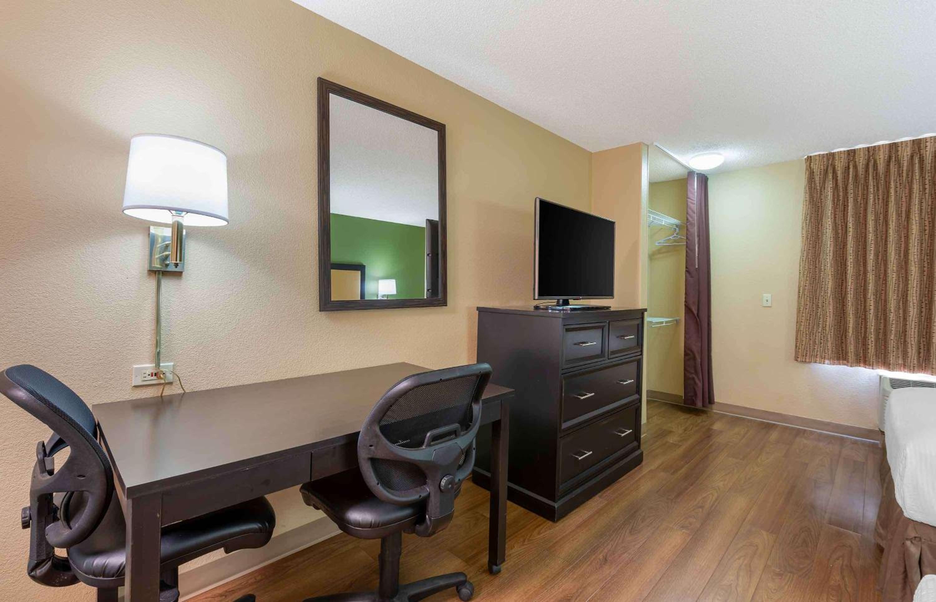 Studio with 2 Double Beds - Non-Smoking - Photo 4
