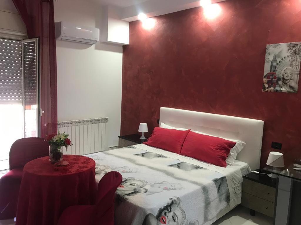 Triple Room with Private Bathroom - Photo 7