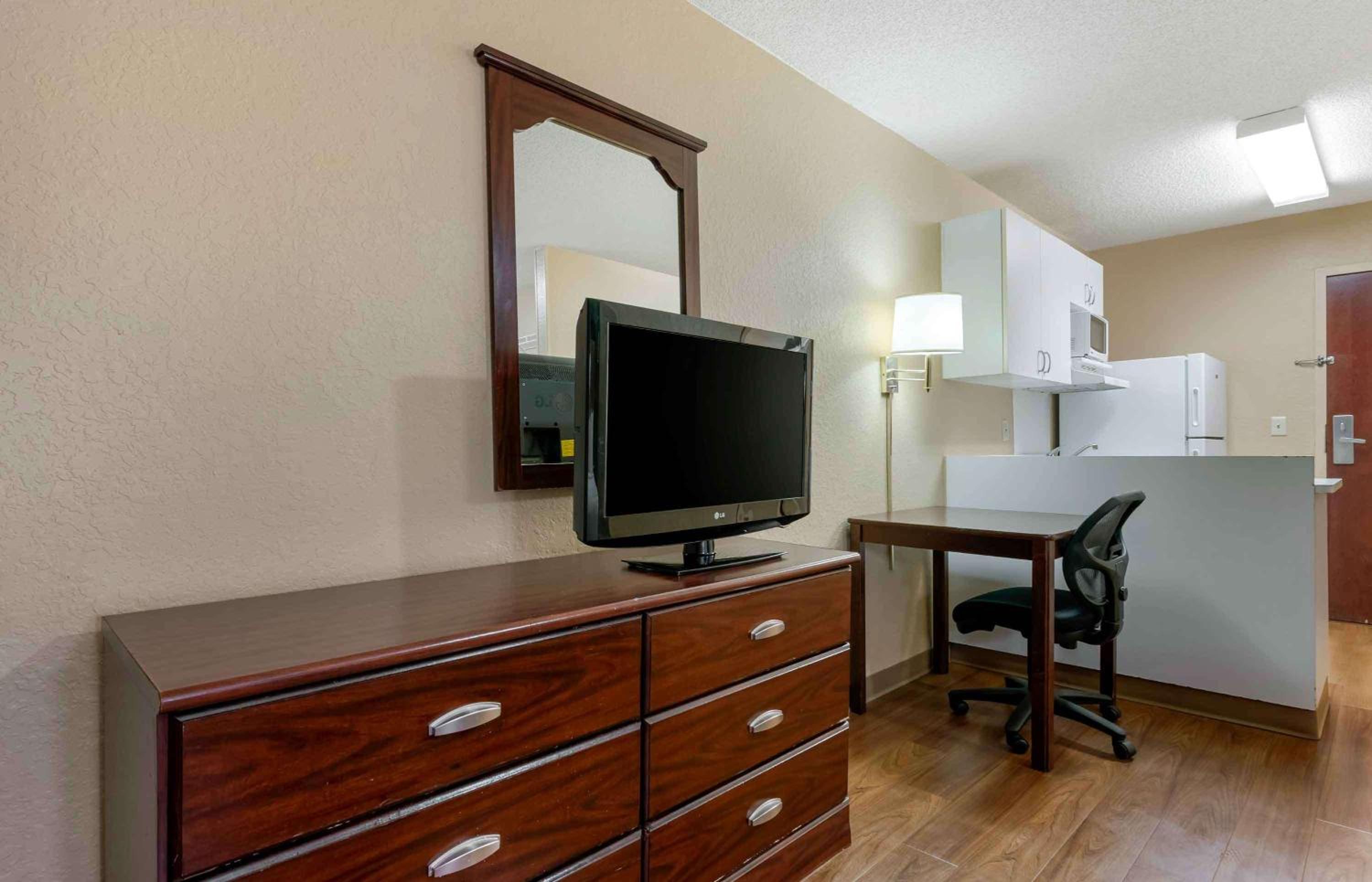 Studio with 2 Double Beds - Non-Smoking - Photo 8