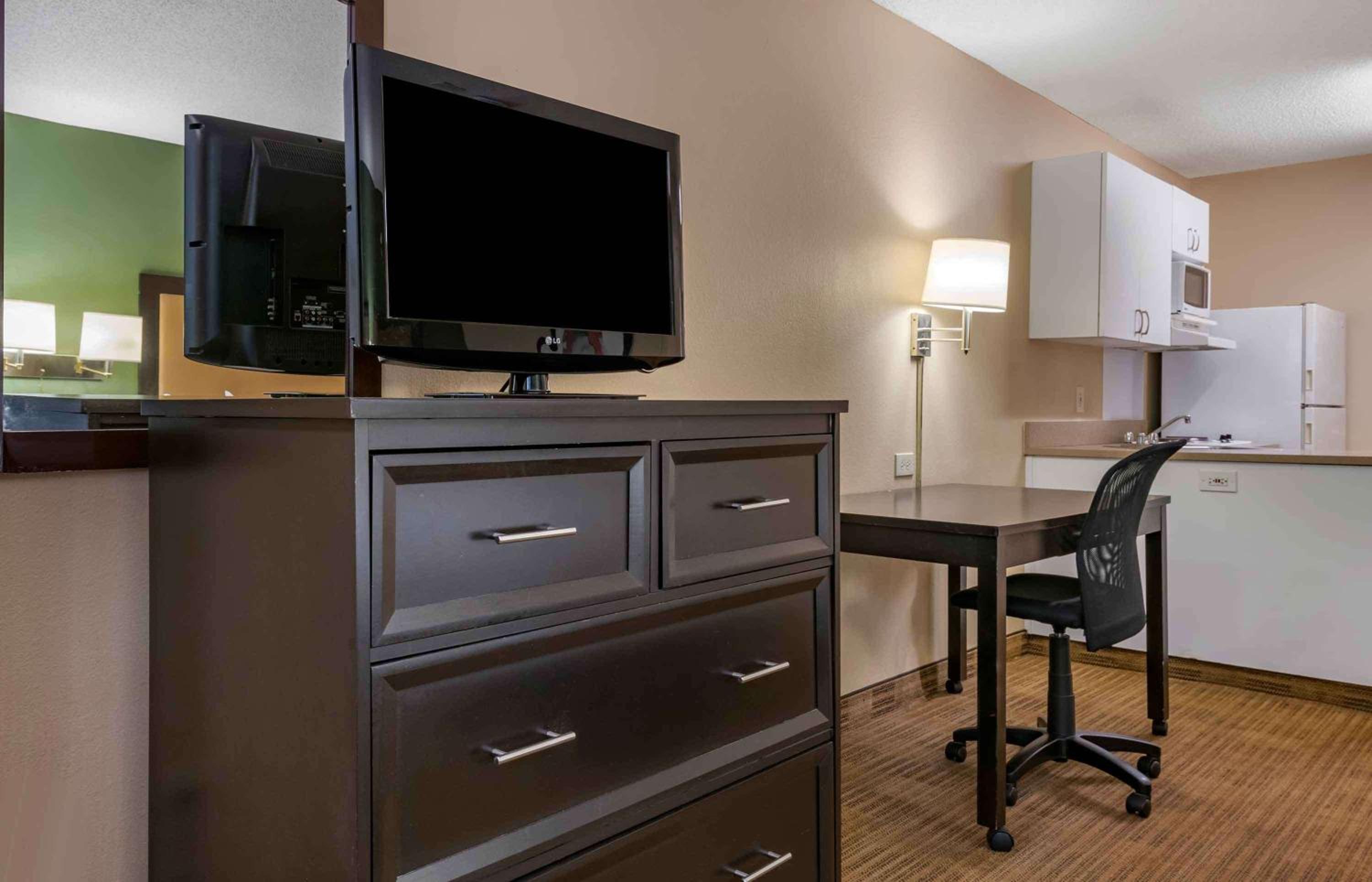 Studio with 2 Double Beds - Non-Smoking - Photo 7