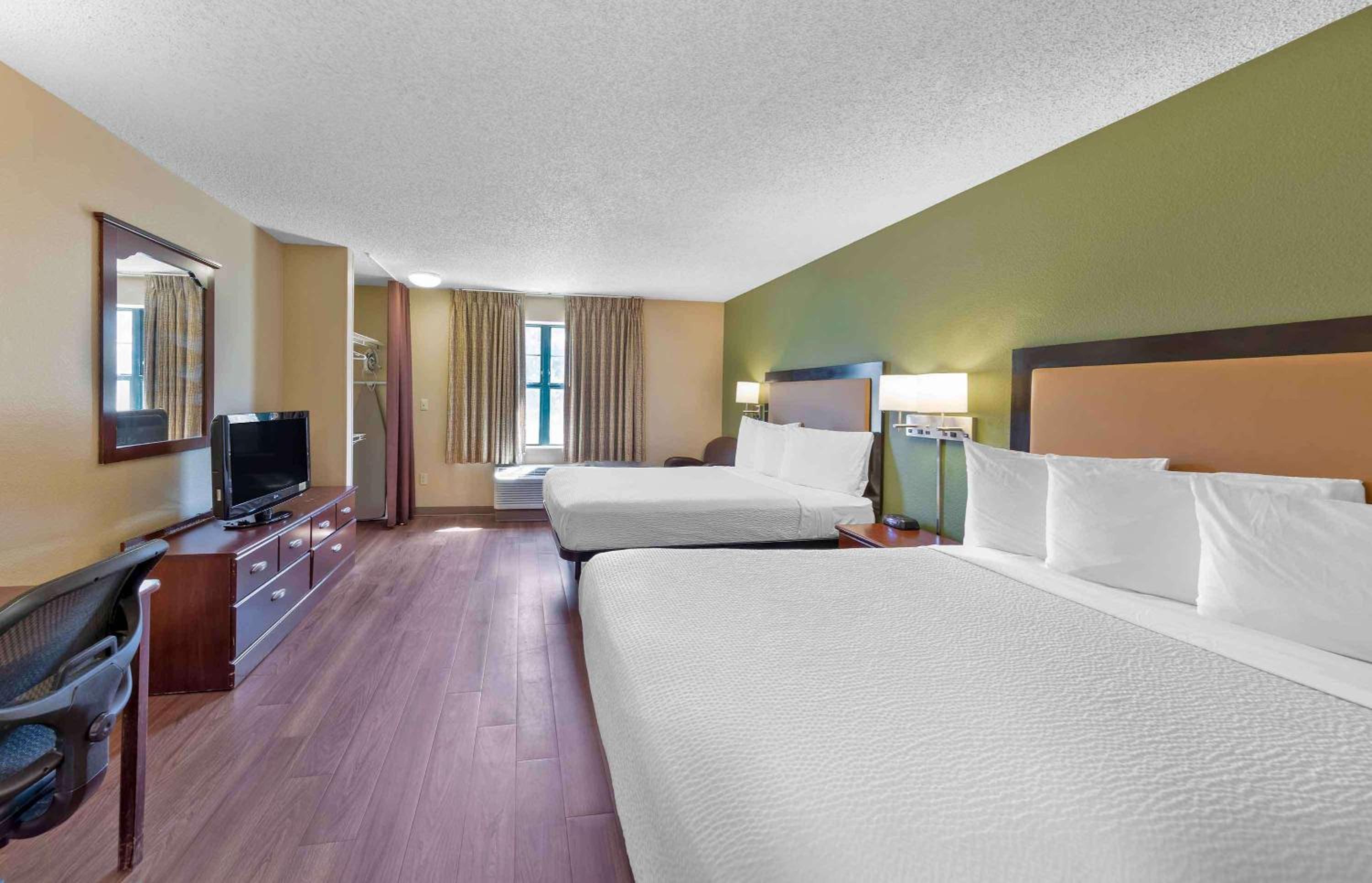 Studio with 2 Double Beds - Non-Smoking - Photo 7