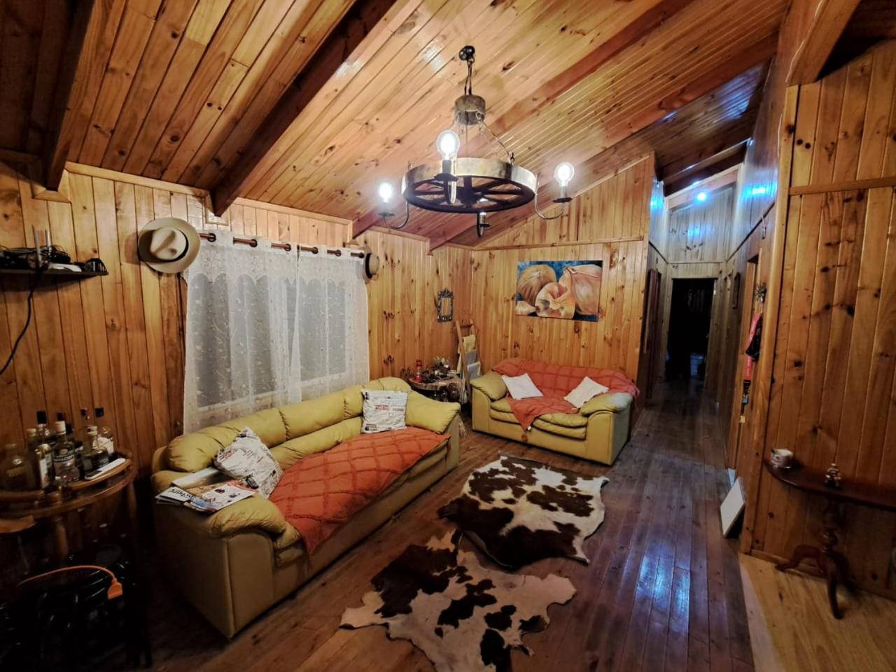 Three-Bedroom House photo 1