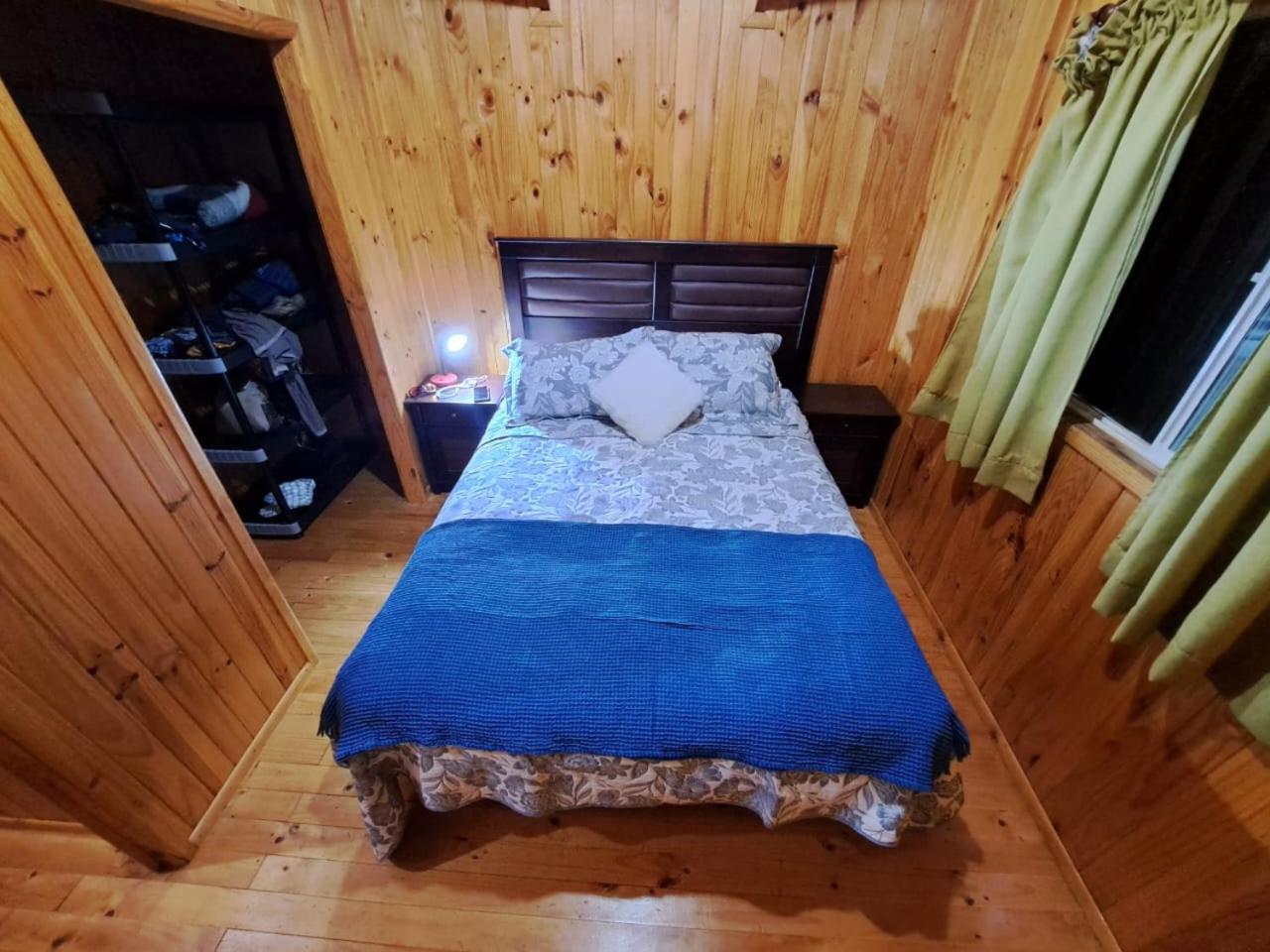 Three-Bedroom House photo 2