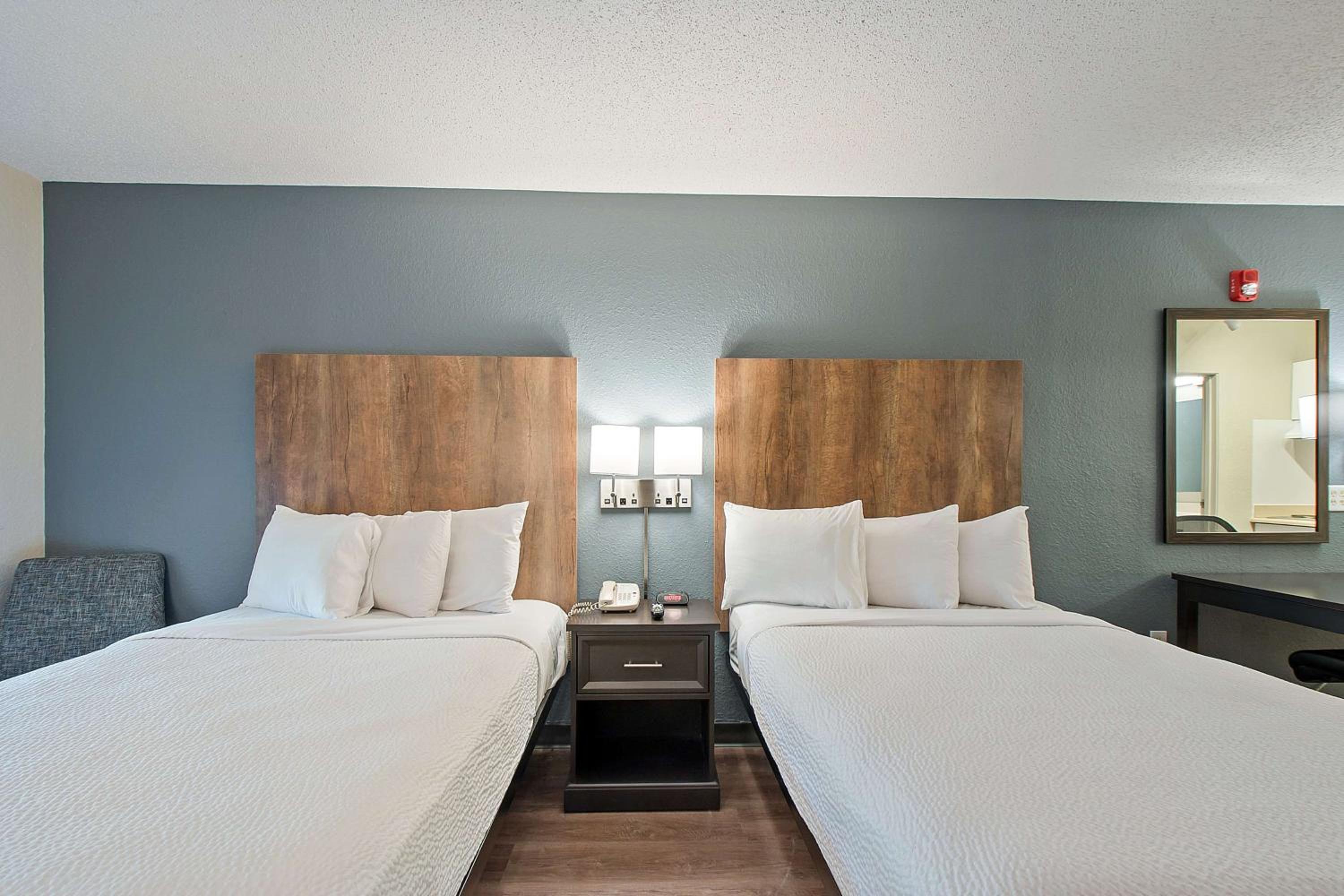 Studio with 2 Double Beds - Hearing Accessible - Non-Smoking - Photo 1