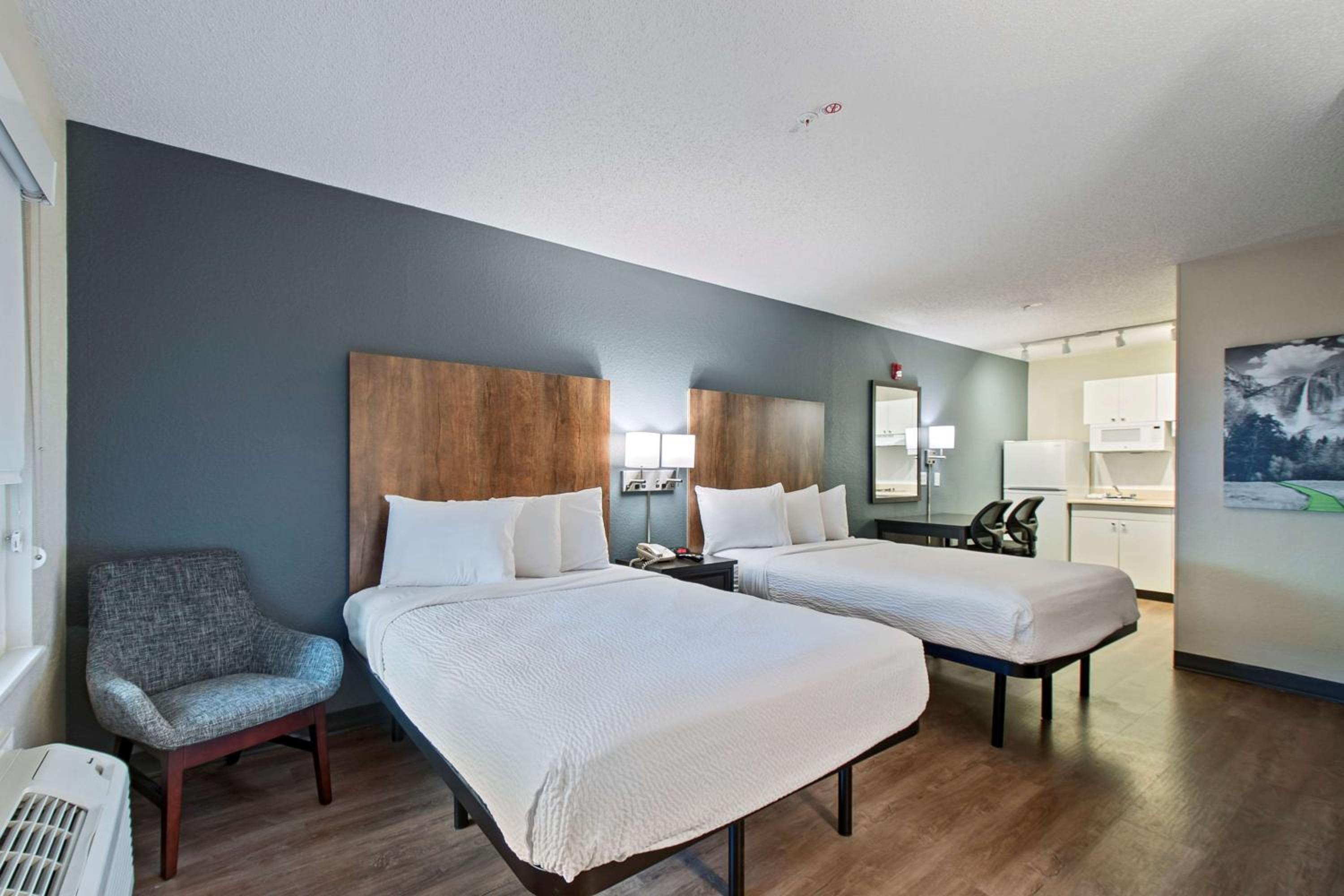 Studio with 2 Double Beds - Hearing Accessible - Non-Smoking - Photo 3