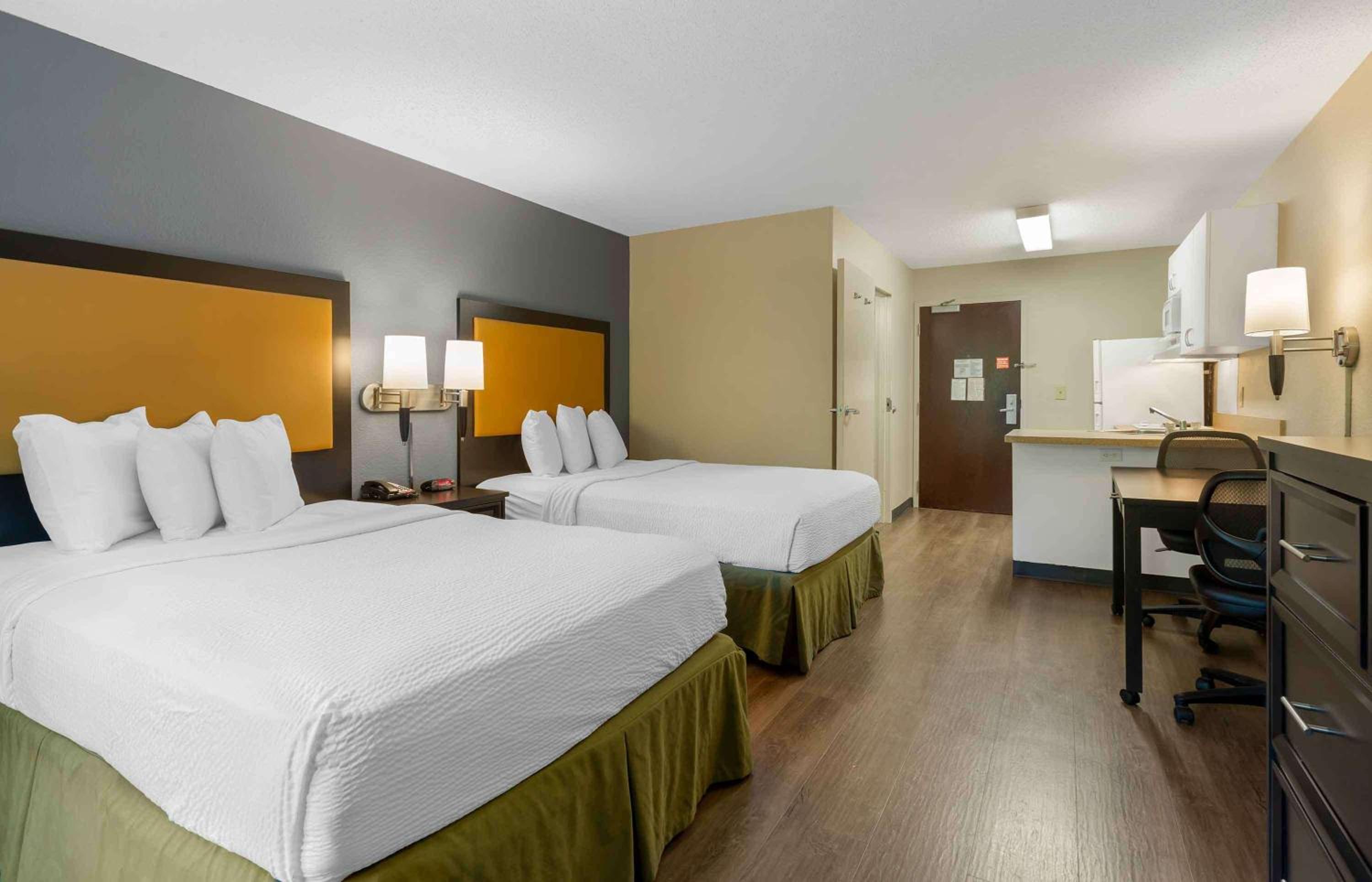 Studio with 2 Double Beds - Non-Smoking - Photo 1