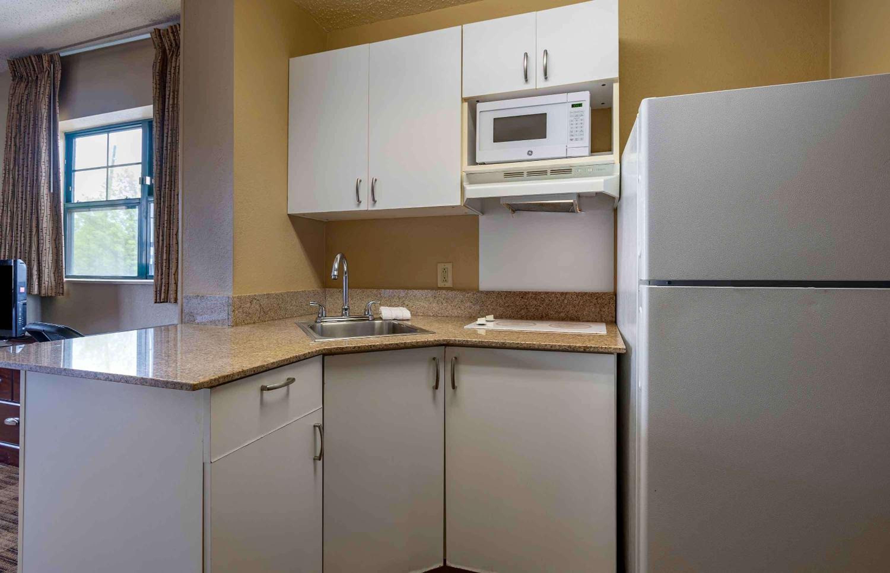 Studio with 2 Double Beds - Non-Smoking - Photo 11