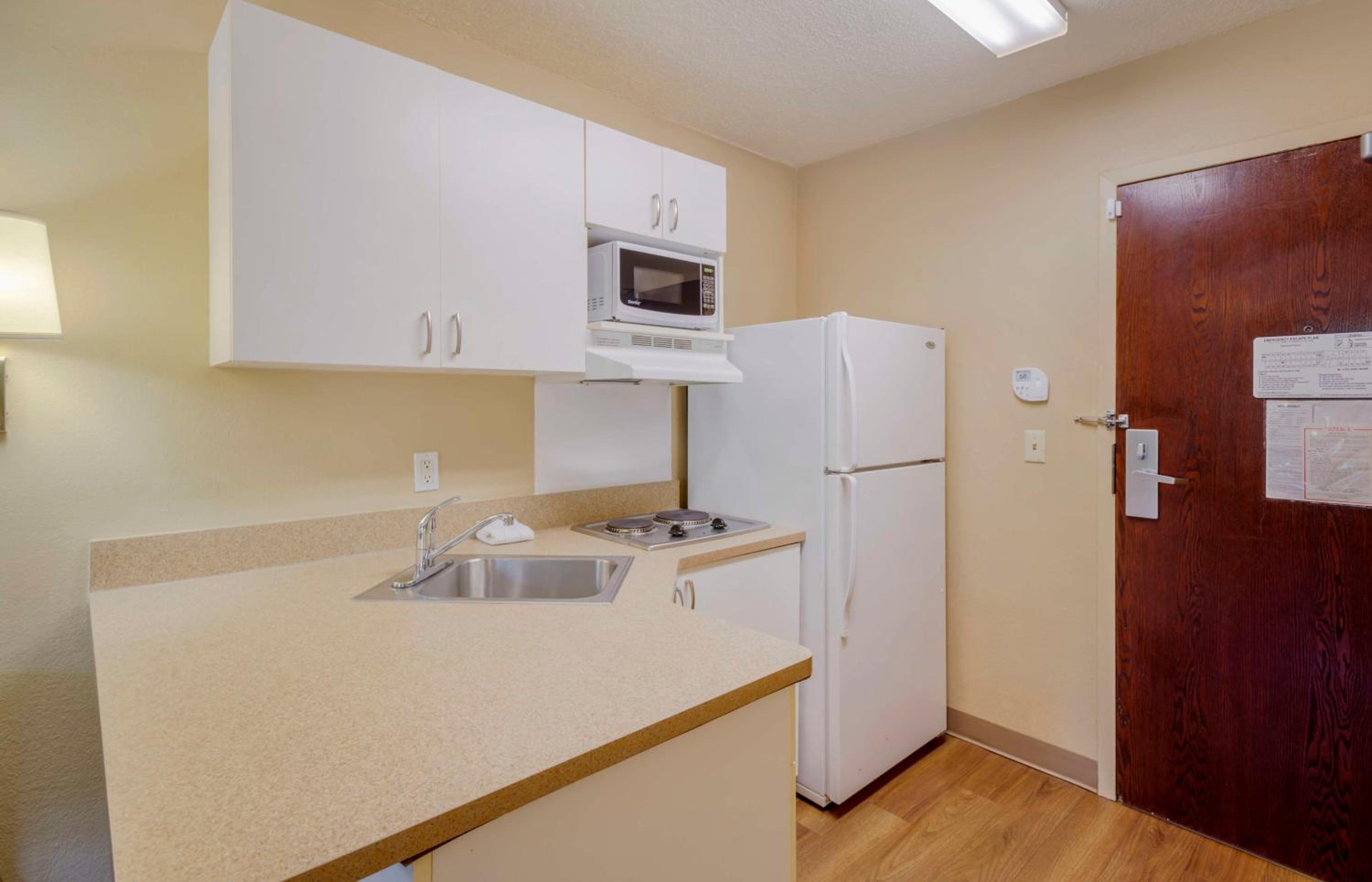 Studio with 2 Double Beds - Non-Smoking - Photo 2