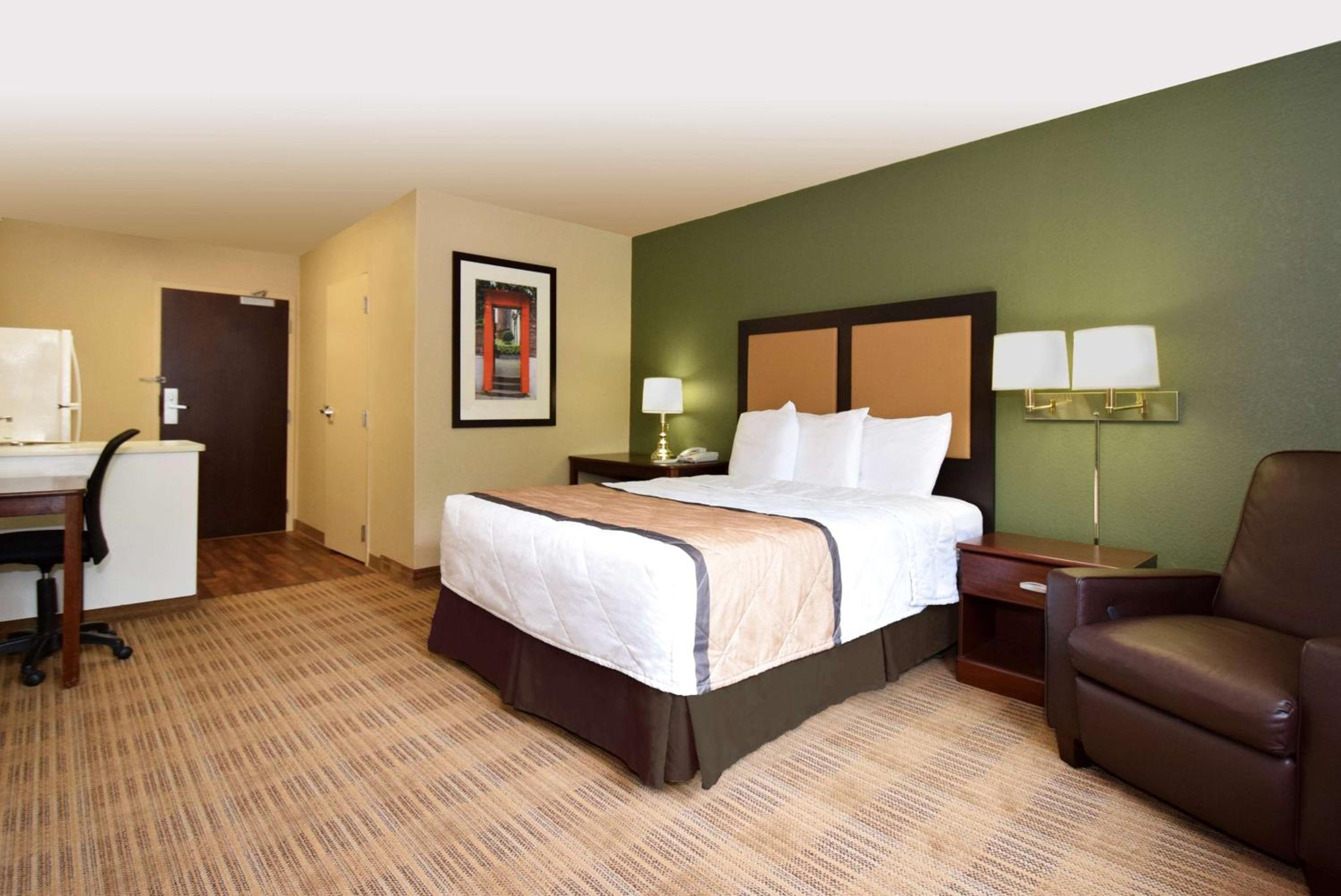 Queen Studio - Non-Smoking - Photo 1