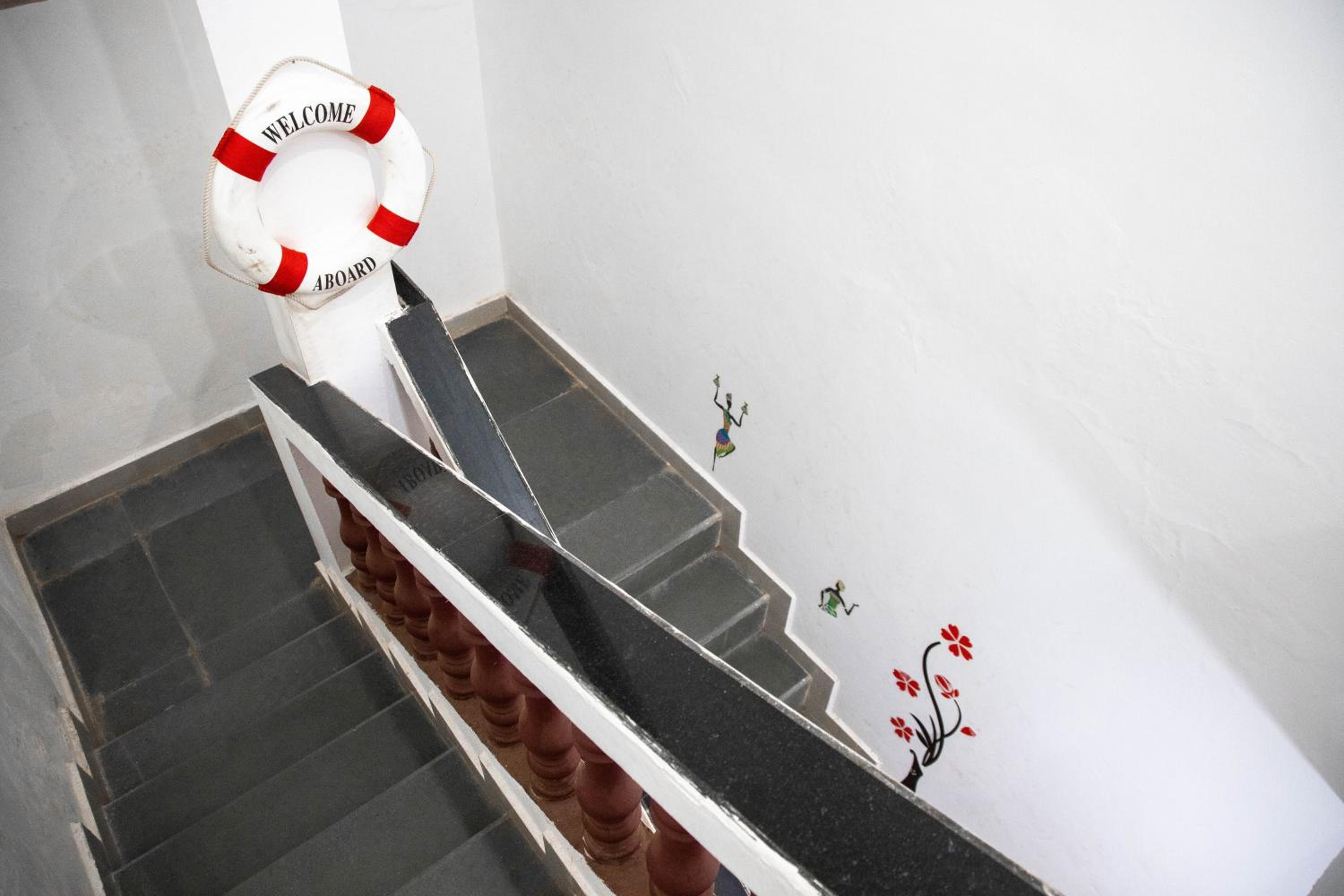 Deluxe Double Room With Balcony - Photo 4