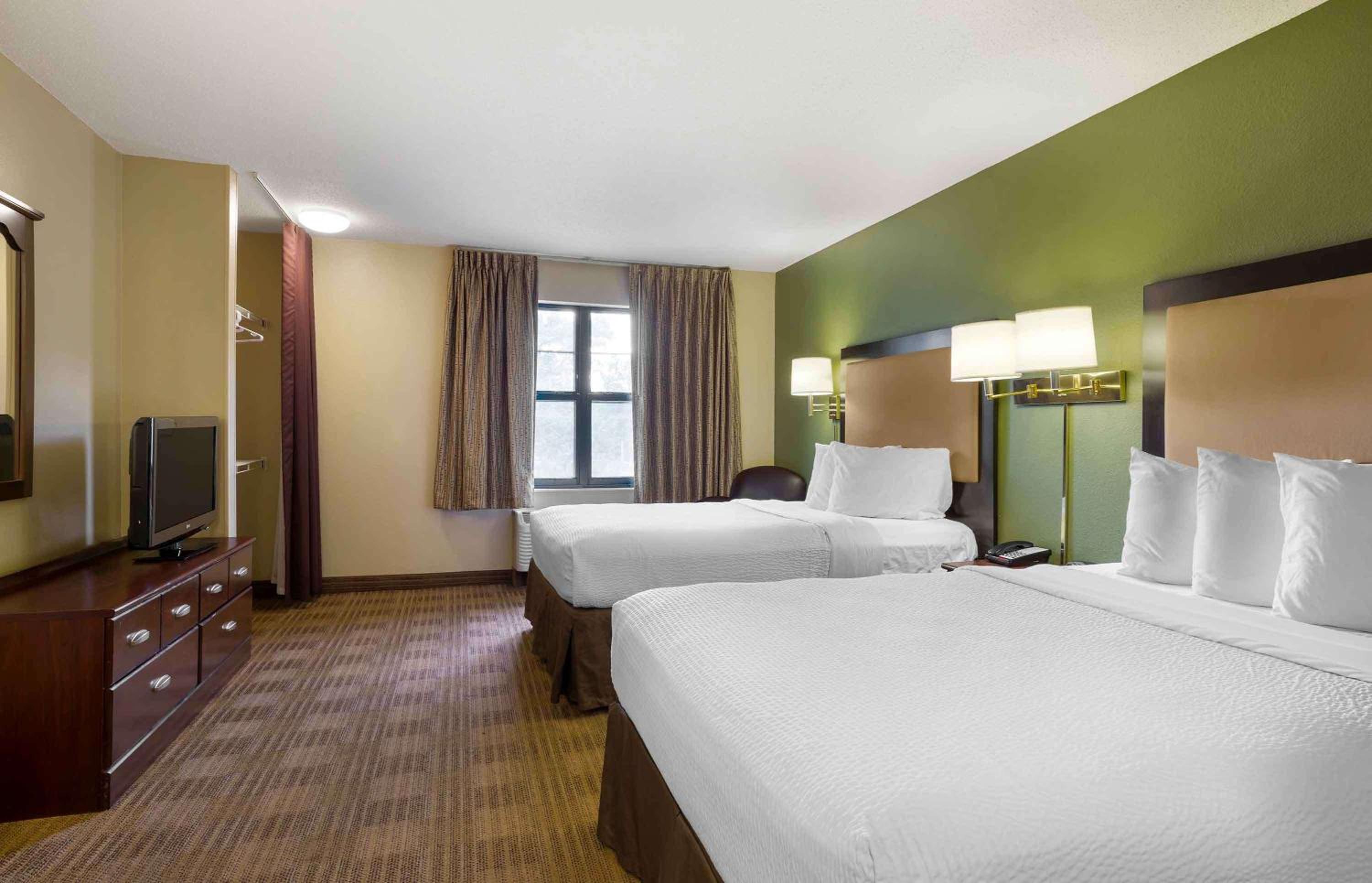 Studio with 2 Double Beds - Non-Smoking - Photo 1