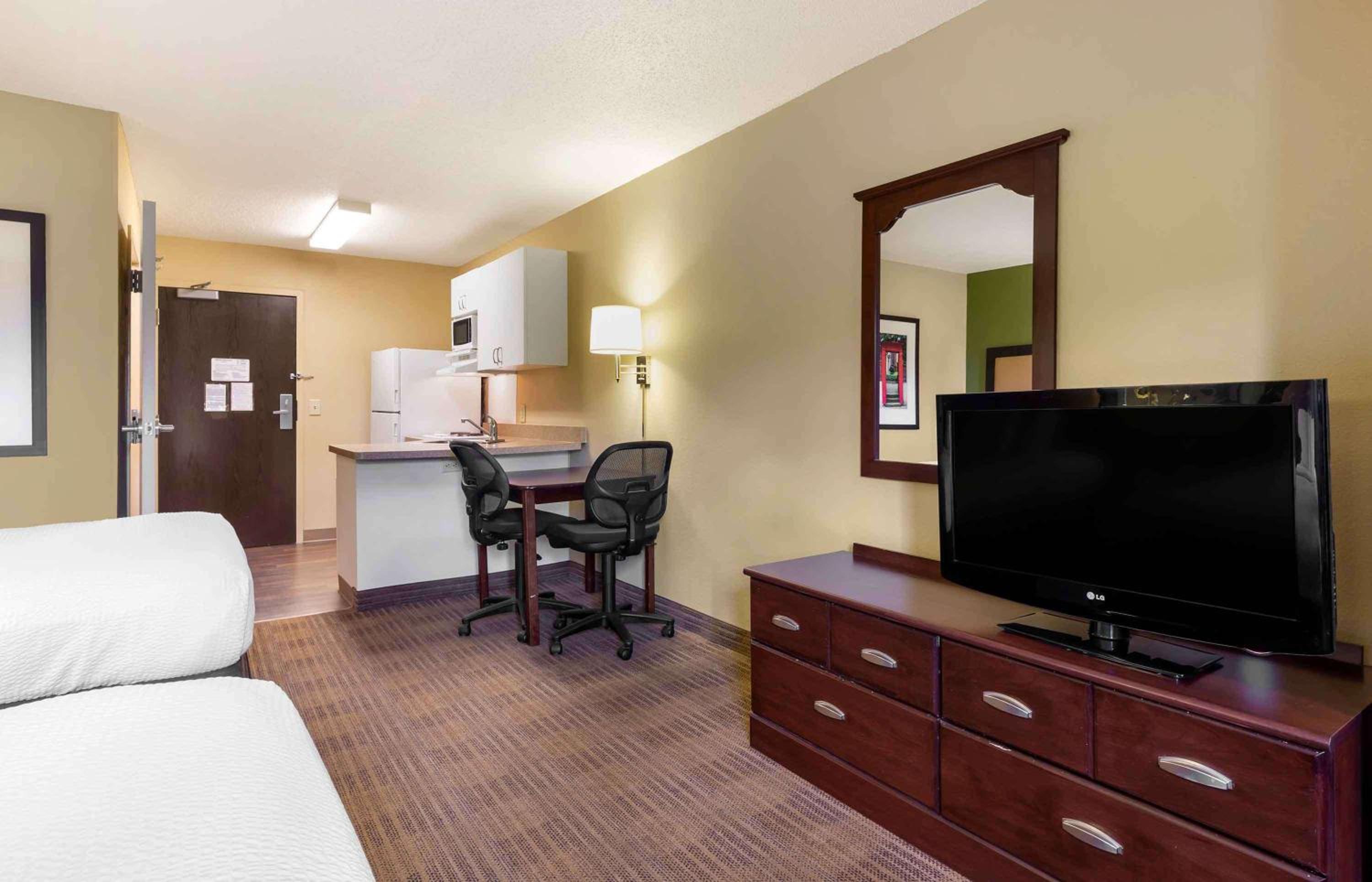 Studio with 2 Double Beds - Non-Smoking - Photo 3