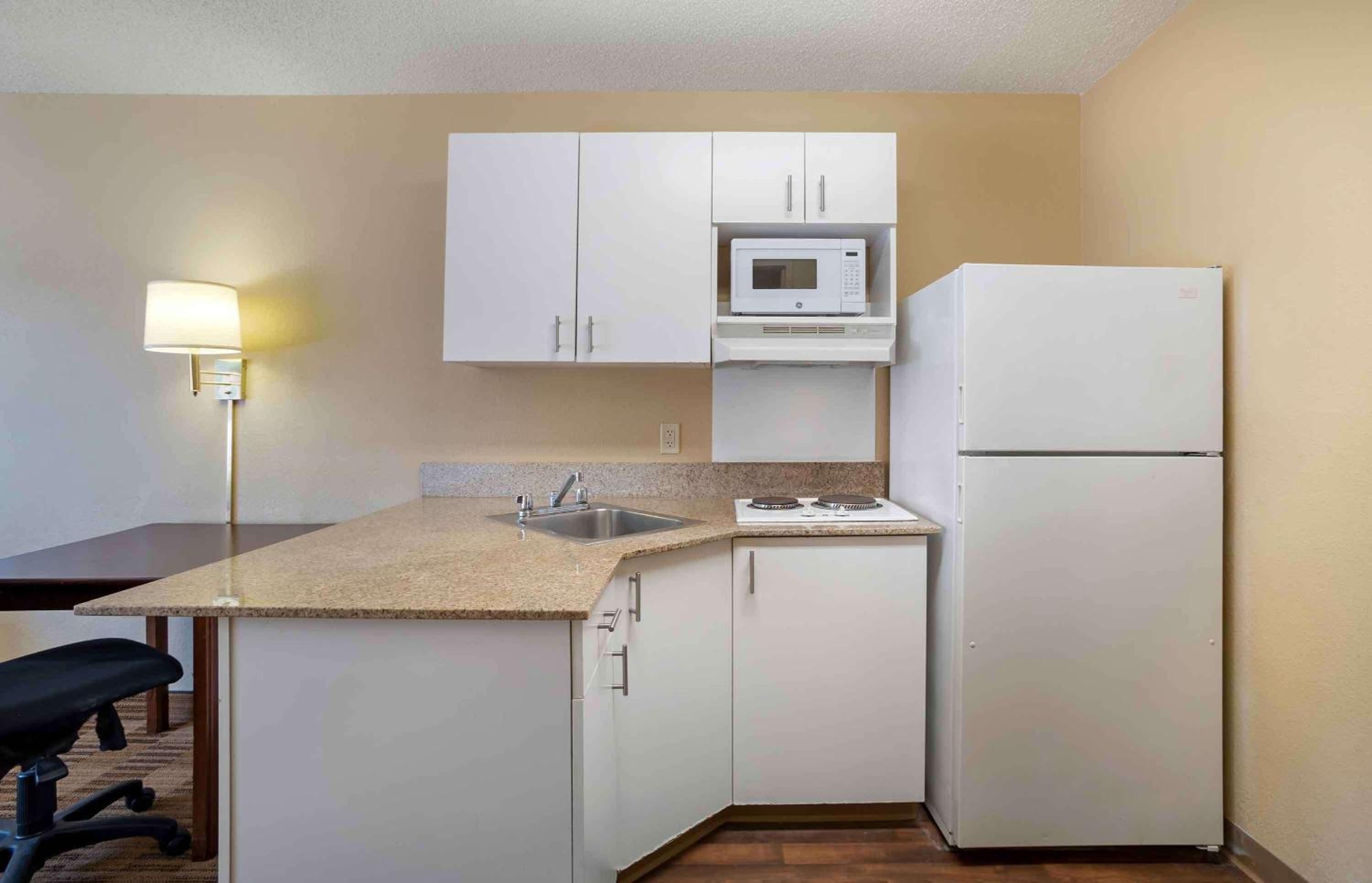 Studio with 2 Double Beds - Non-Smoking - Photo 11