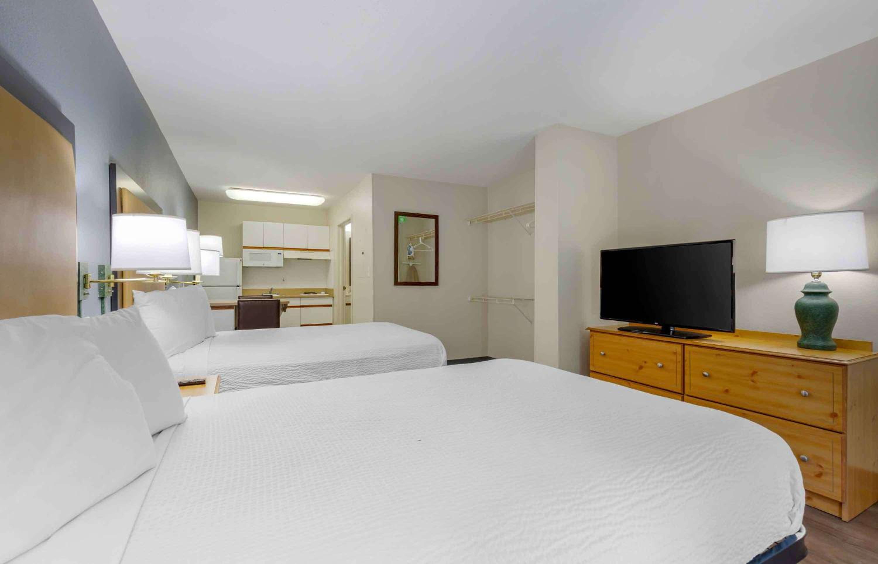 Studio with 2 Double Beds - Non-Smoking - Photo 2