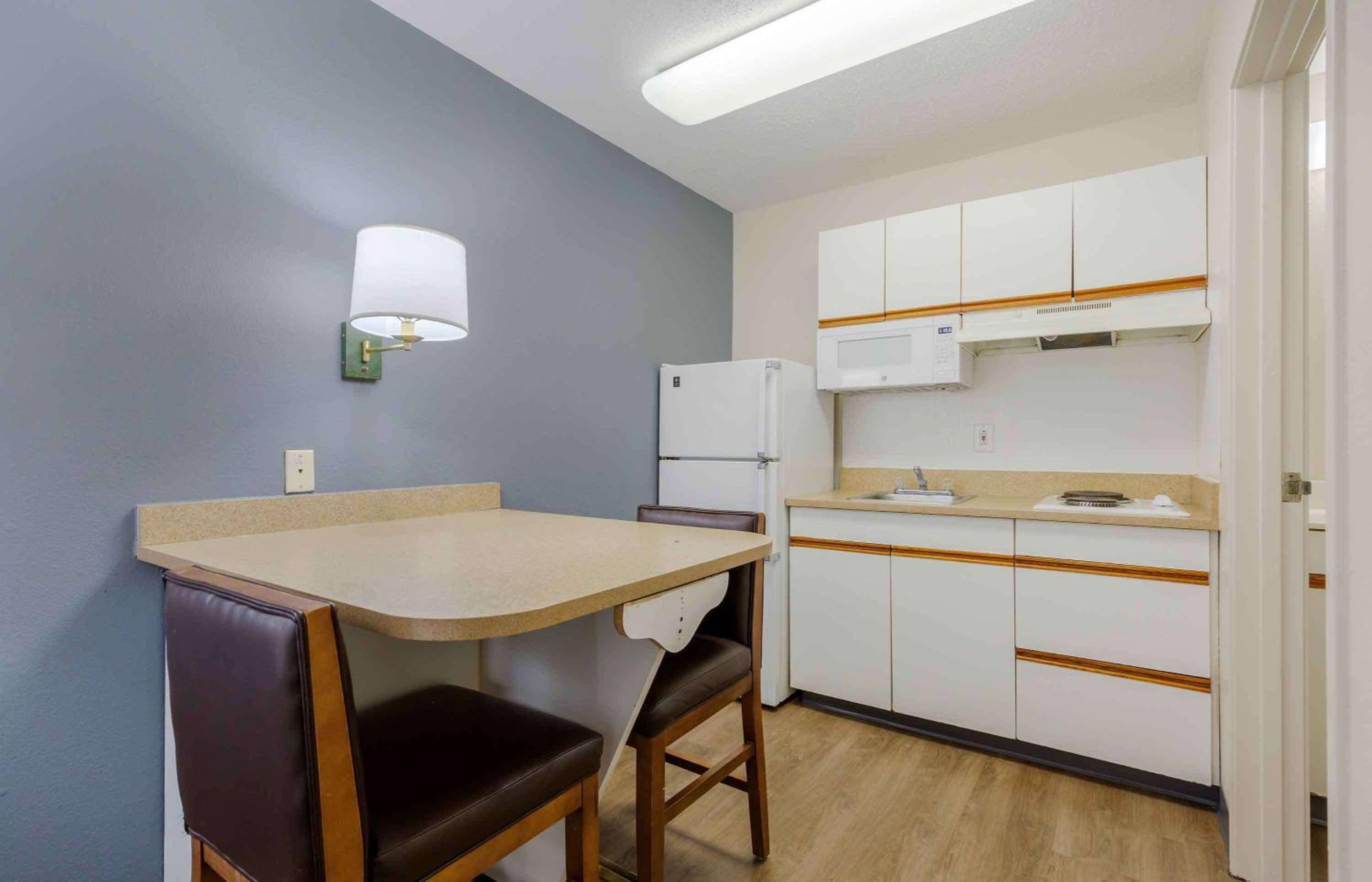 Studio with 2 Double Beds - Non-Smoking - Photo 12