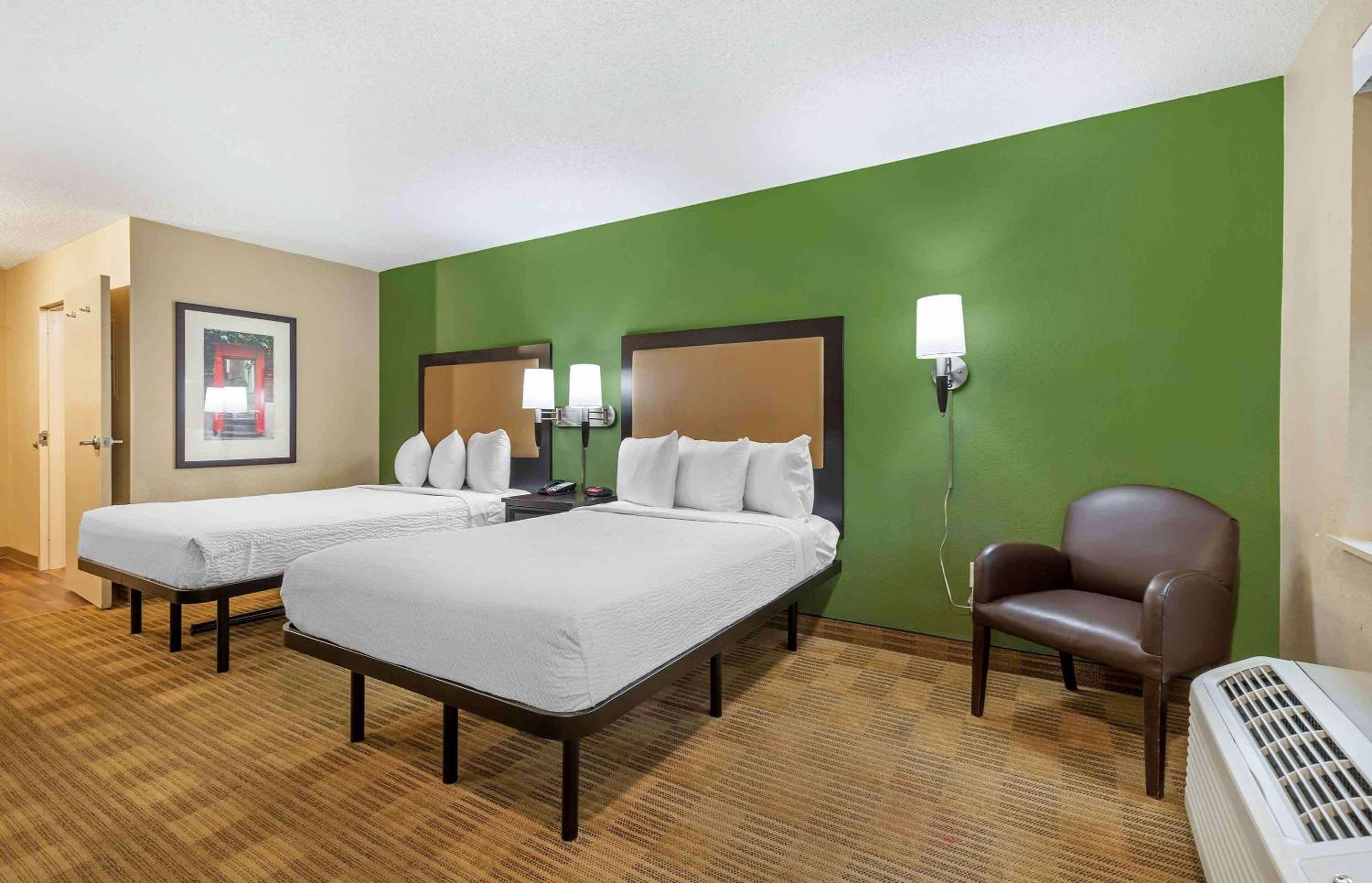 Studio with 2 Double Beds - Non-Smoking - Photo 1