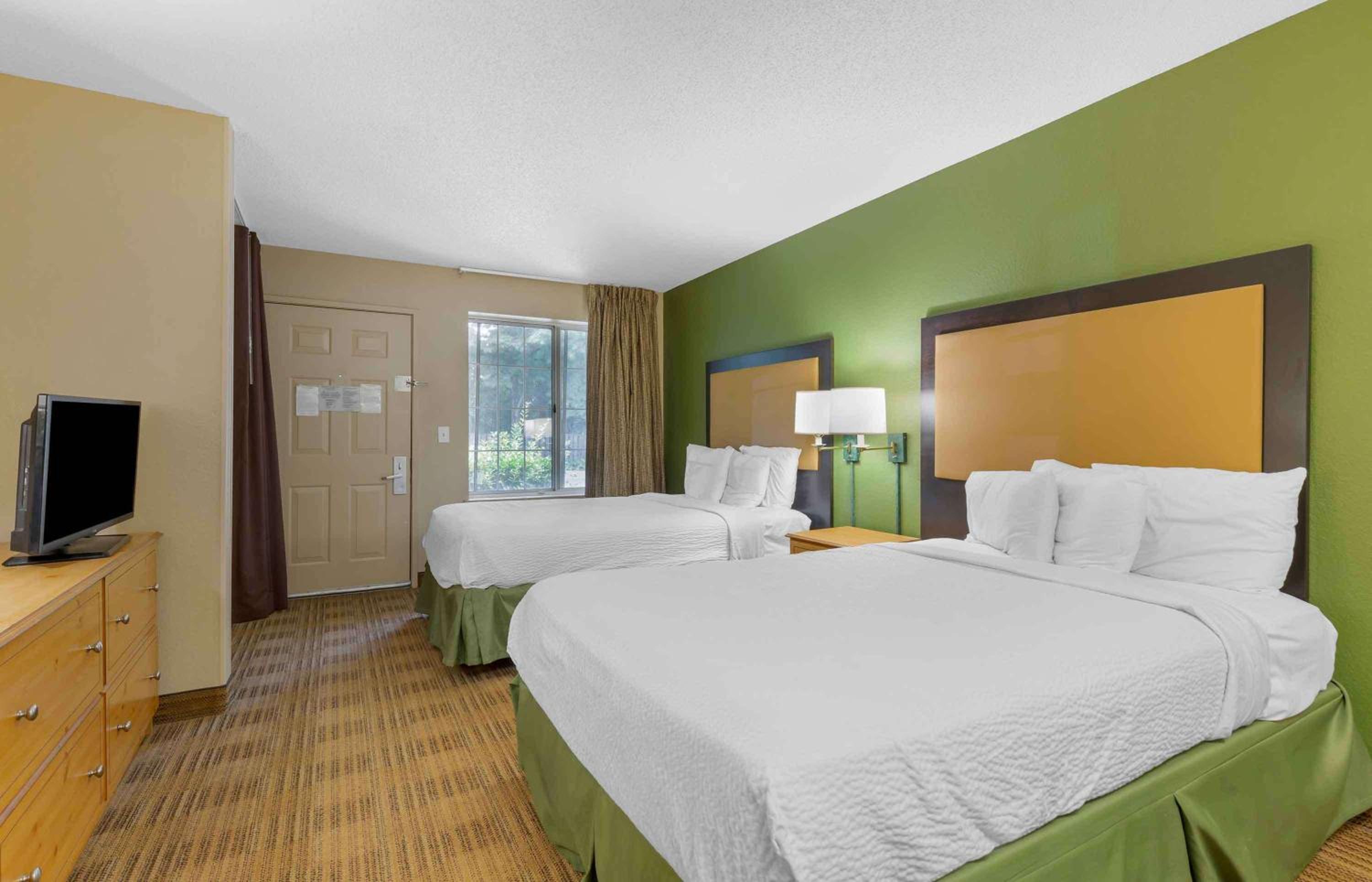 Studio with 2 Double Beds - Non-Smoking - Photo 1