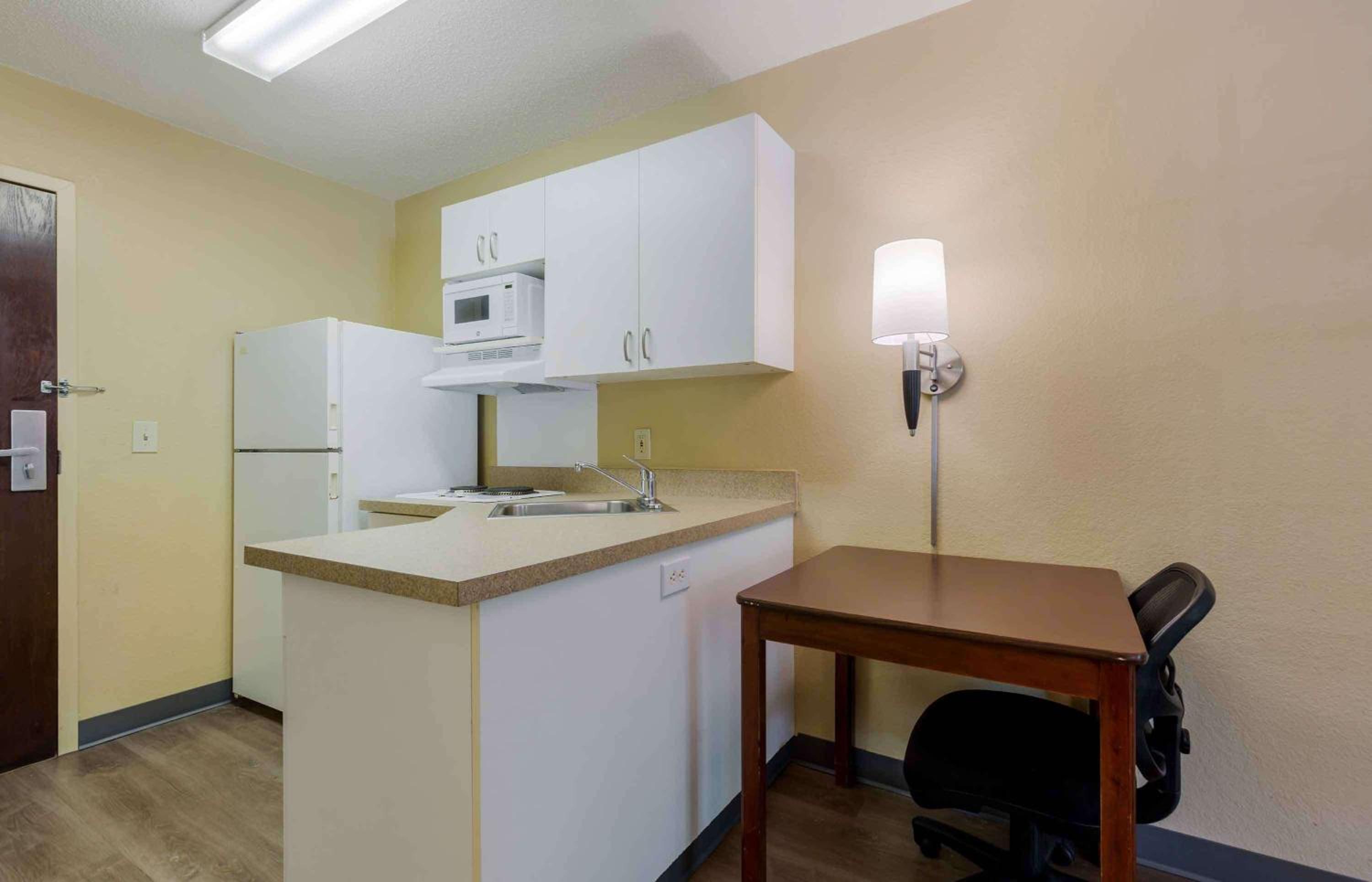 Studio with 2 Double Beds - Non-Smoking - Photo 6