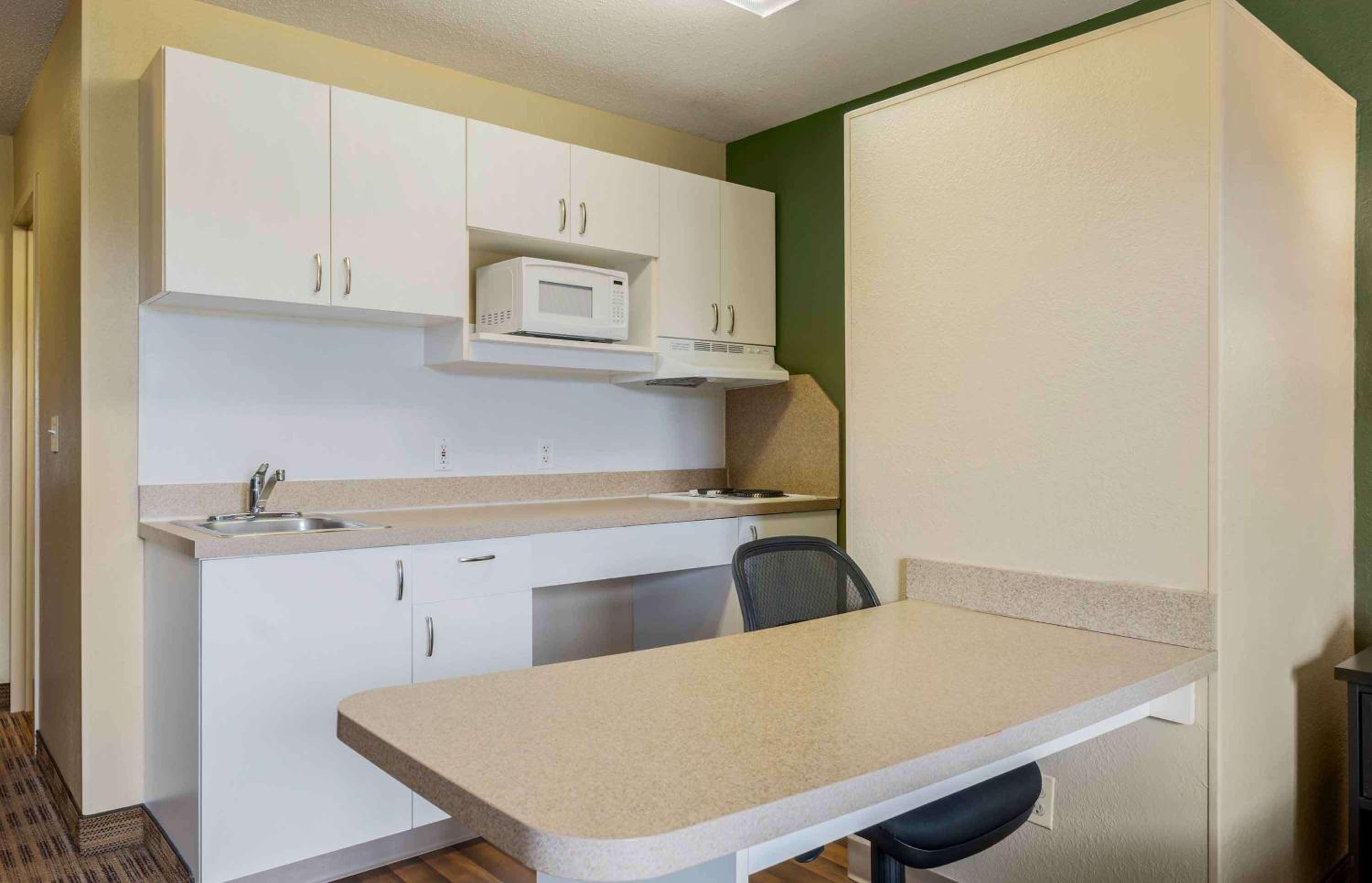Studio with 2 Double Beds - Non-Smoking - Photo 9