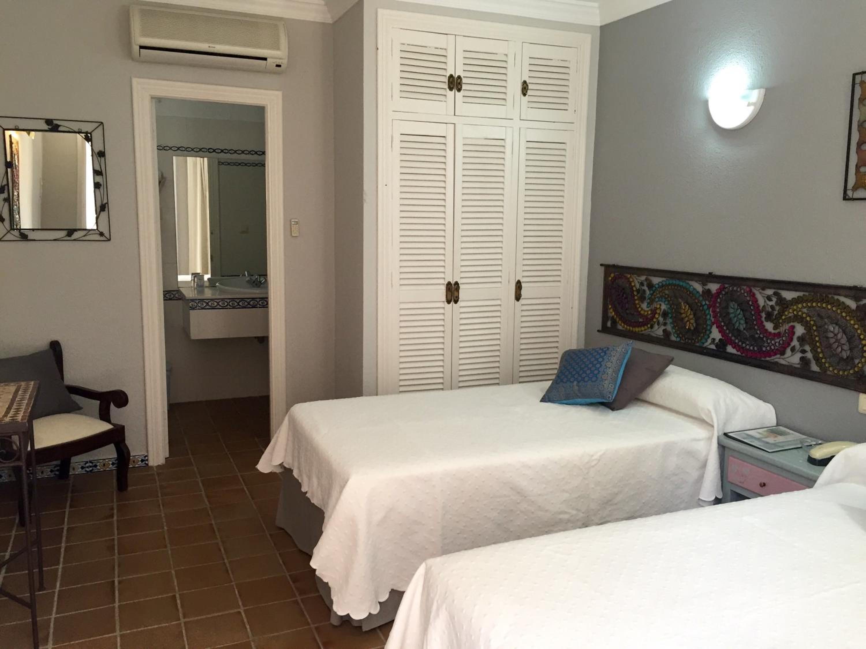Double Superior Twin or Queen room with courtyard view  - Photo 4