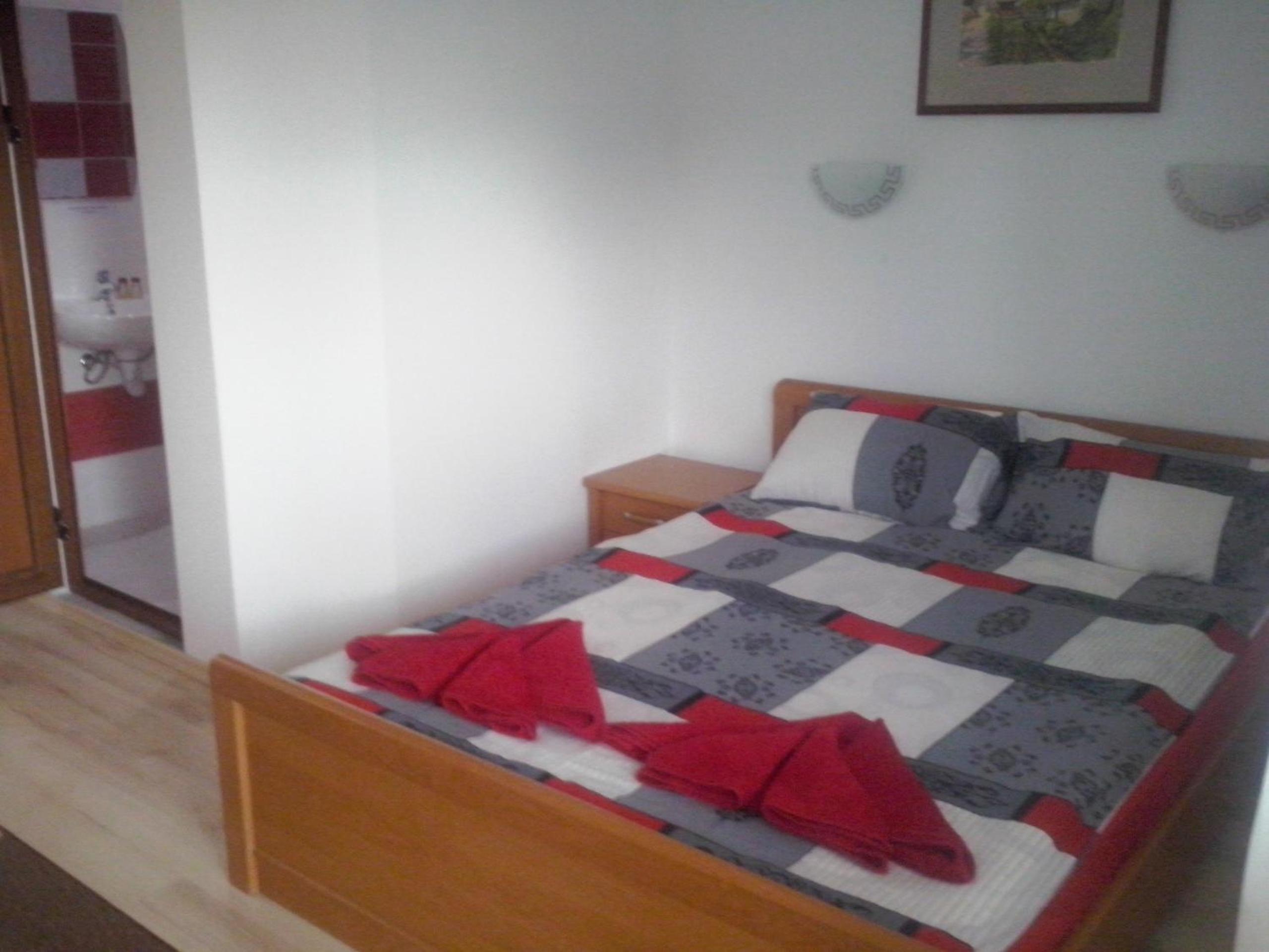 Double Room with Private Bathroom photo 2