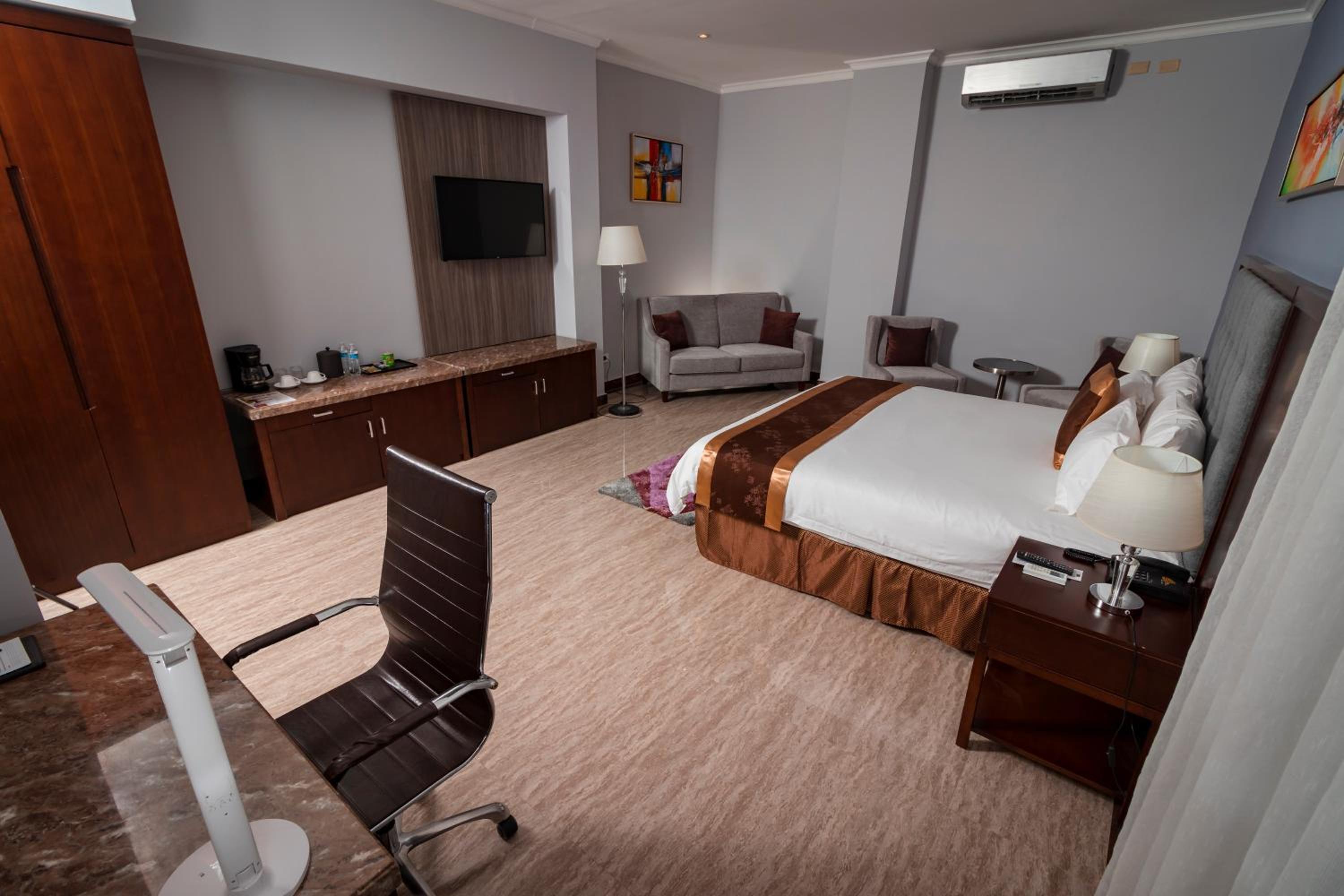 Superior Suite photo 2