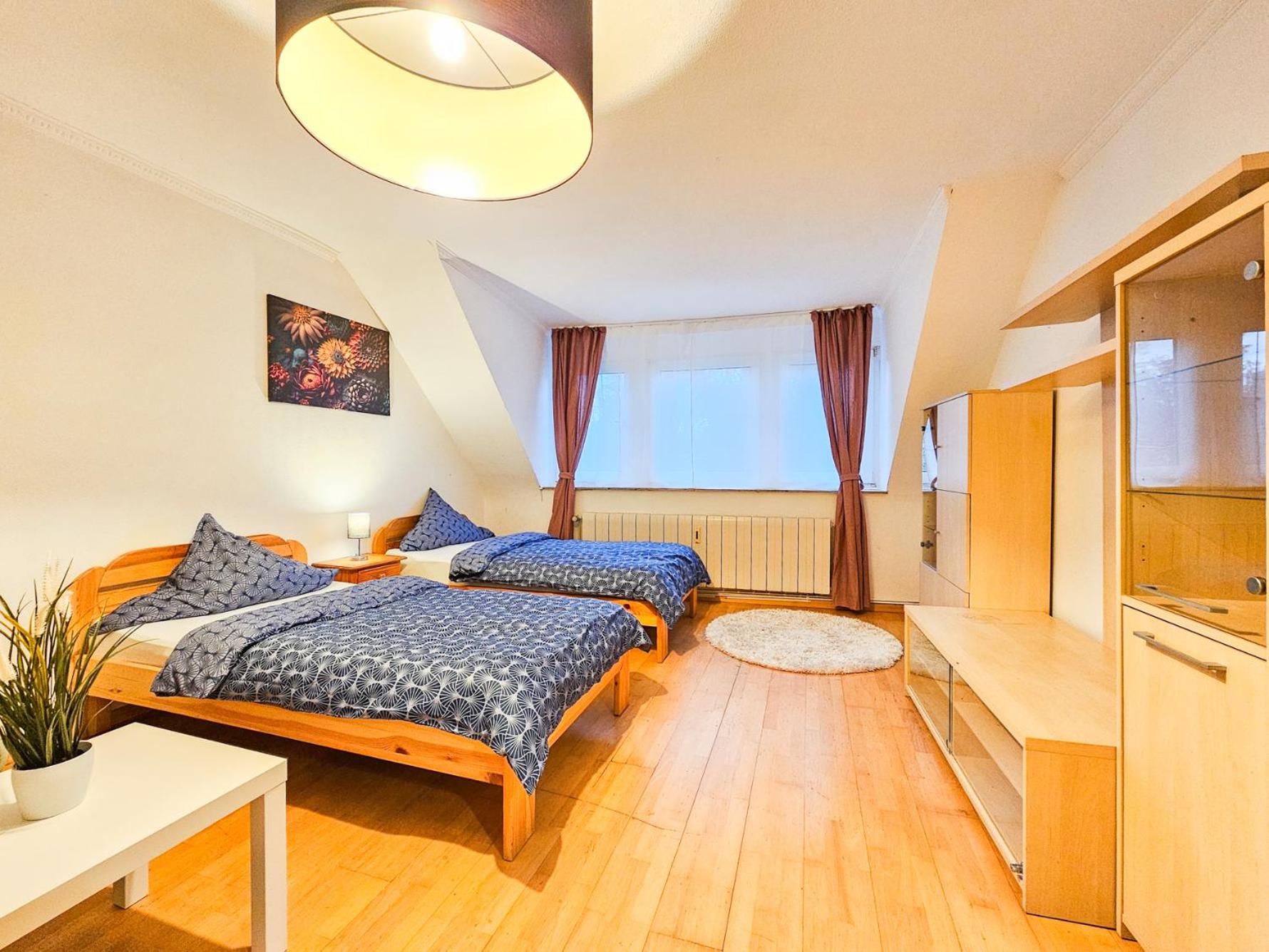 Three-Bedroom Apartment photo 1