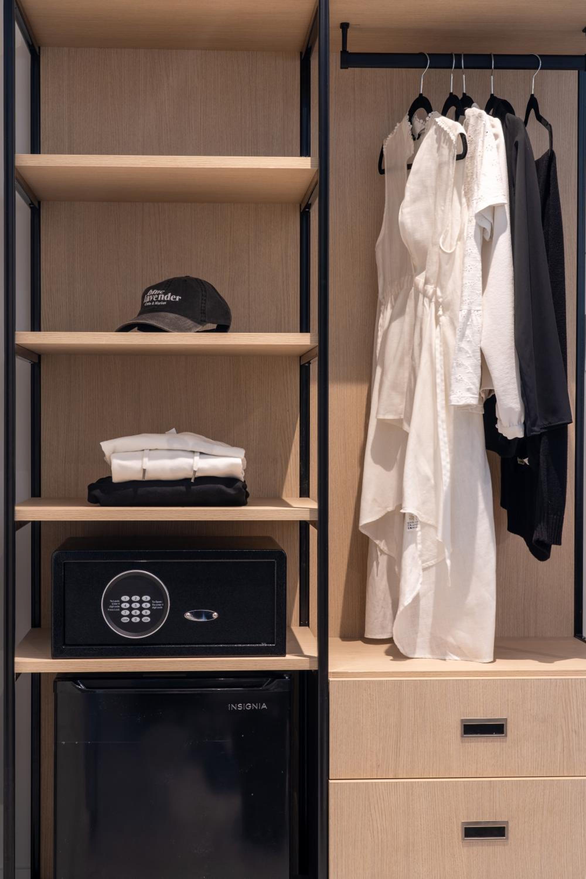 King Suite - Photo 7