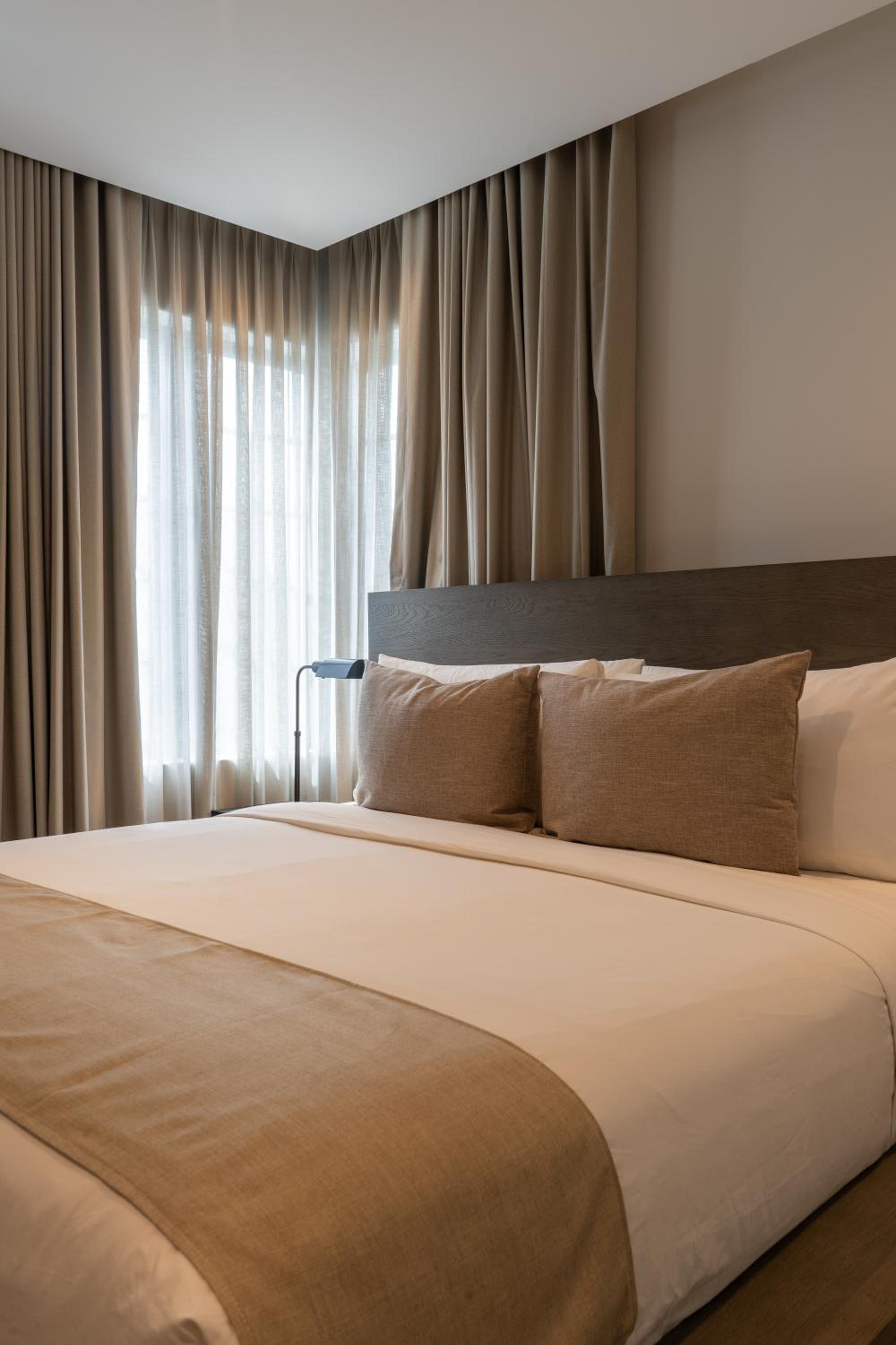 King Suite - Photo 11