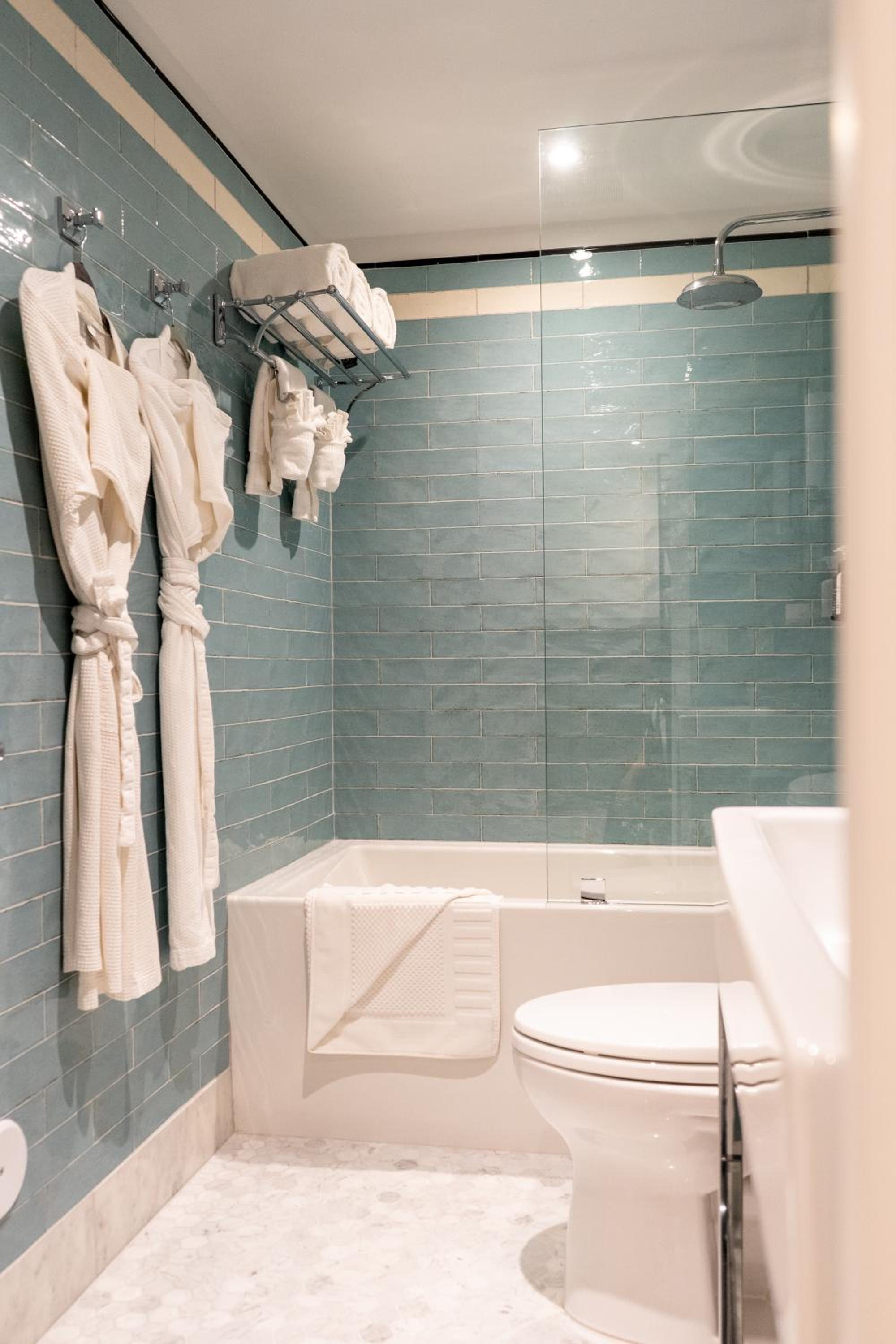 King Suite - Photo 4