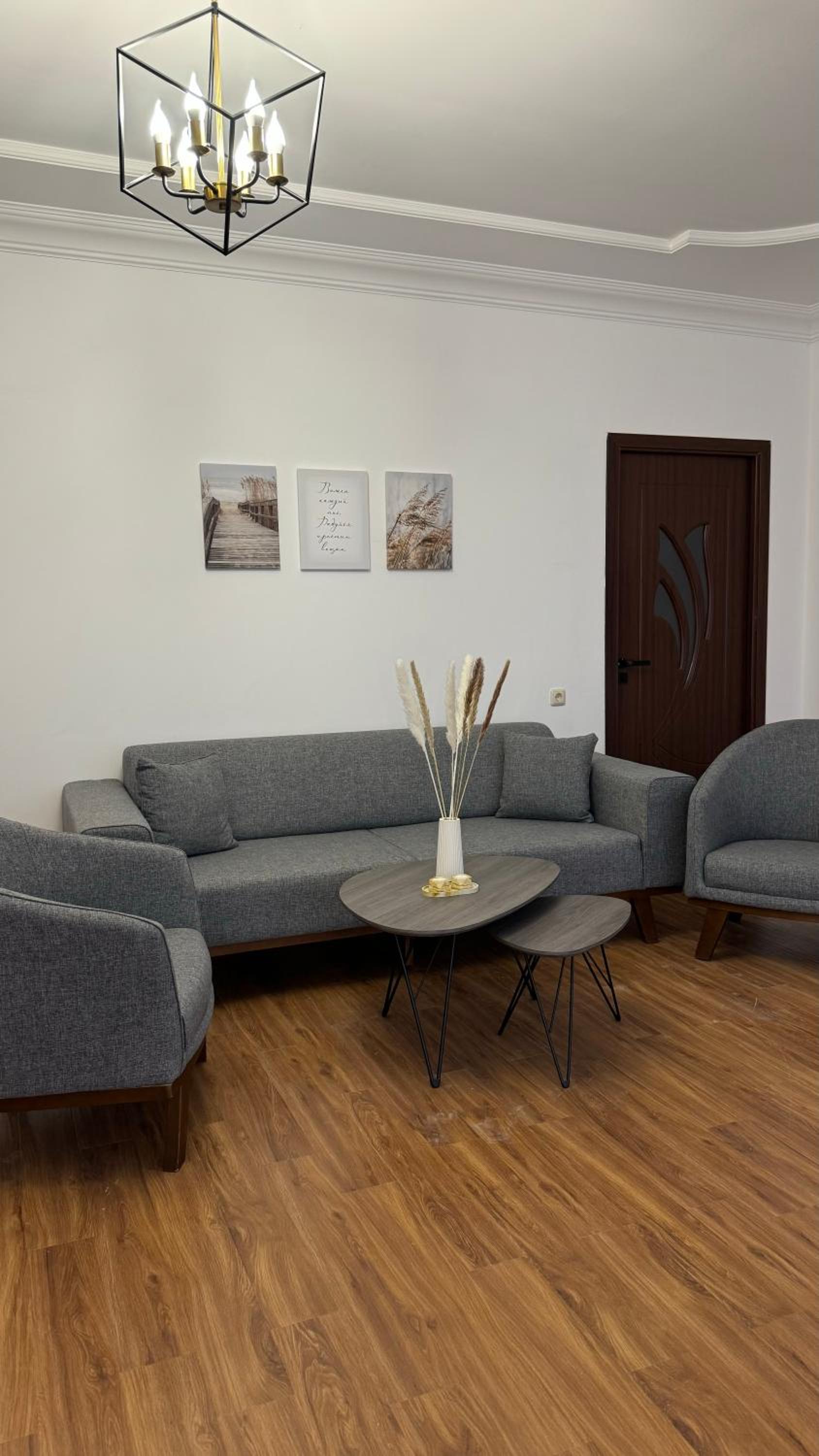 Villa photo 2