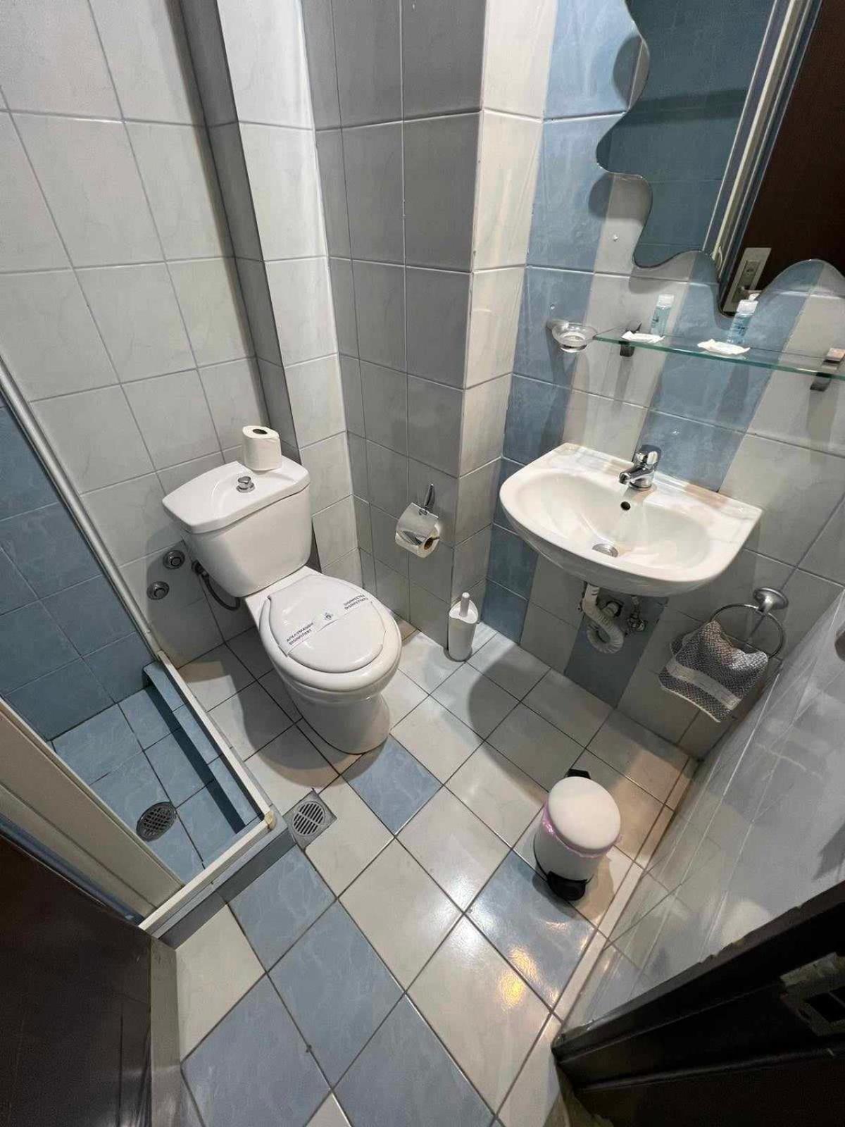 Classic Quadruple Room photo 2