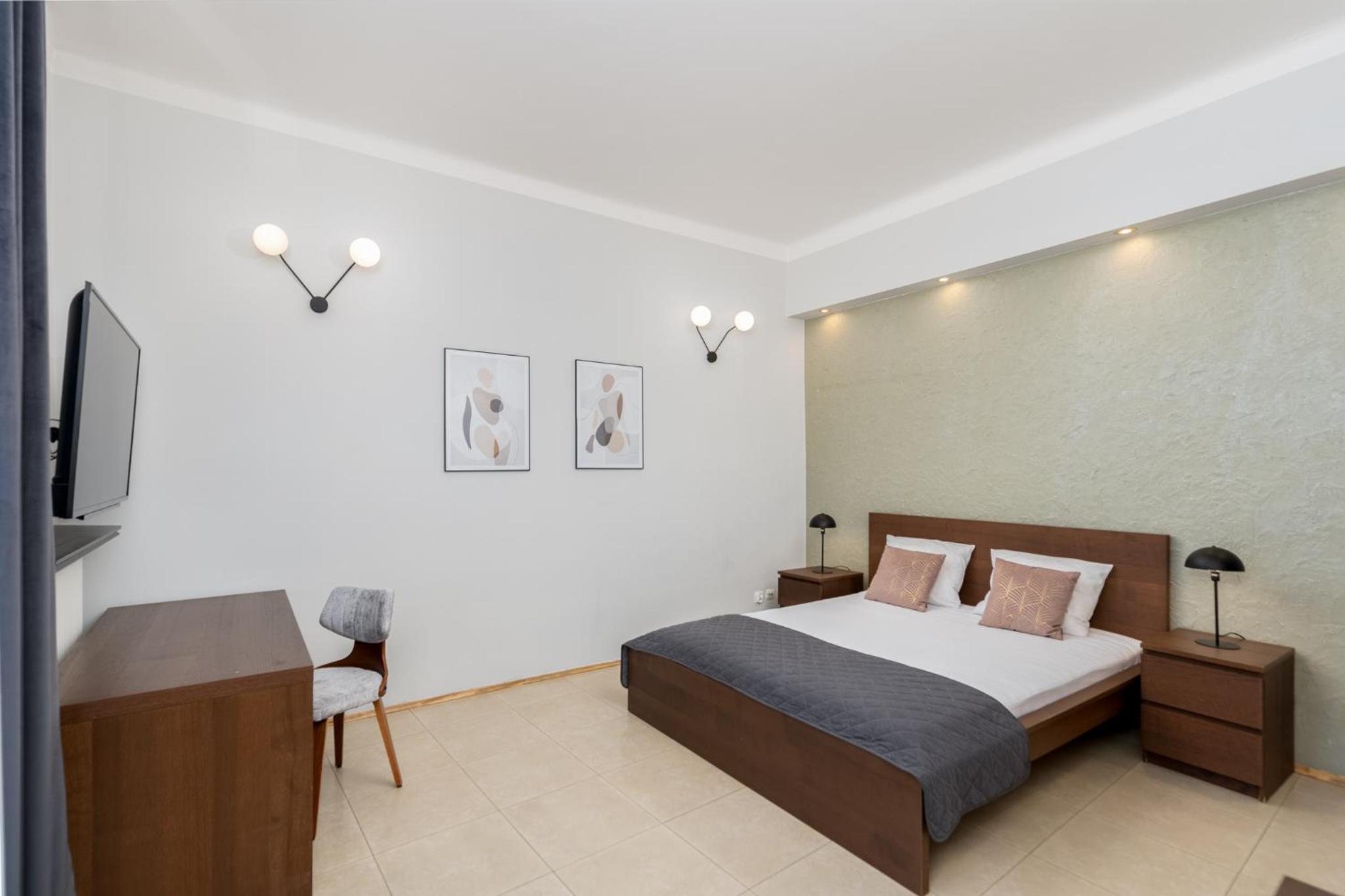 Deluxe Three-Room Suite with Old Town View – 110m2