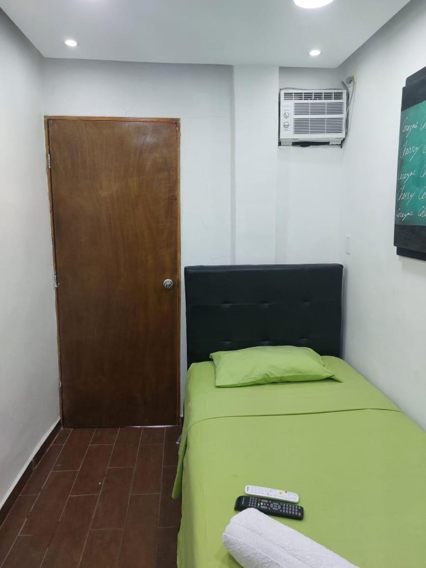Single Room photo 3