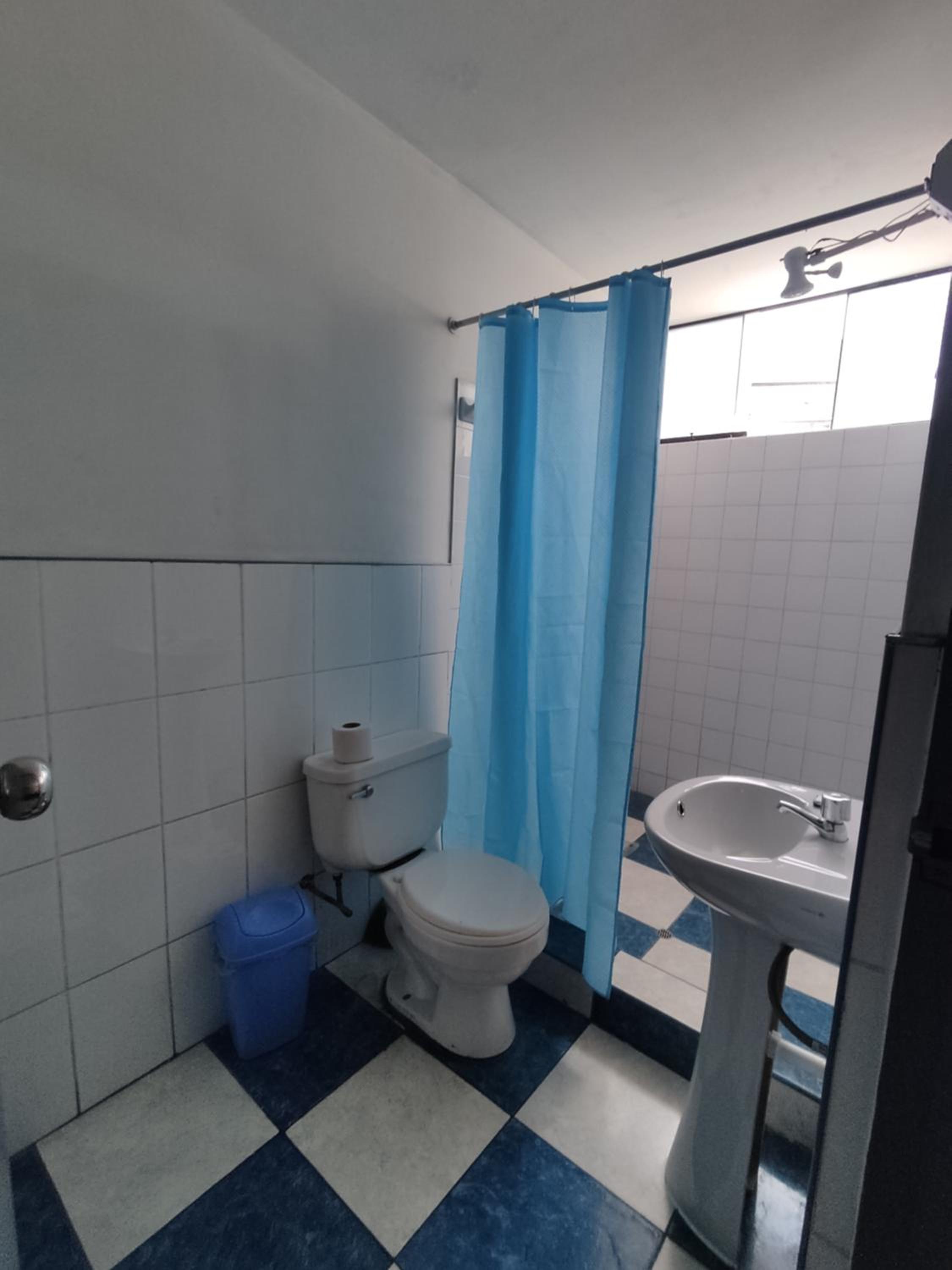 Family Room with Bathroom photo 3