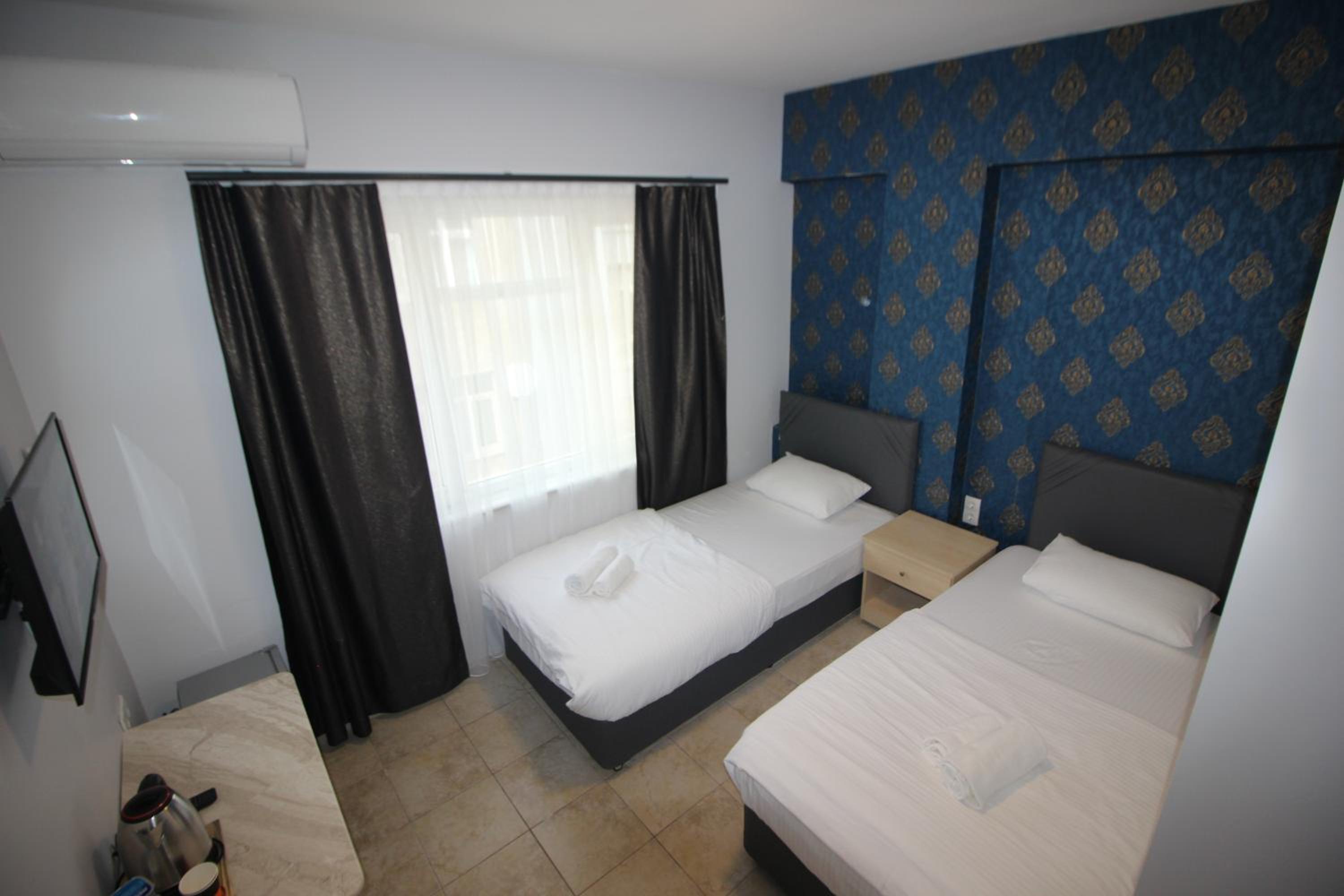 Deluxe Twin Room - Photo 1