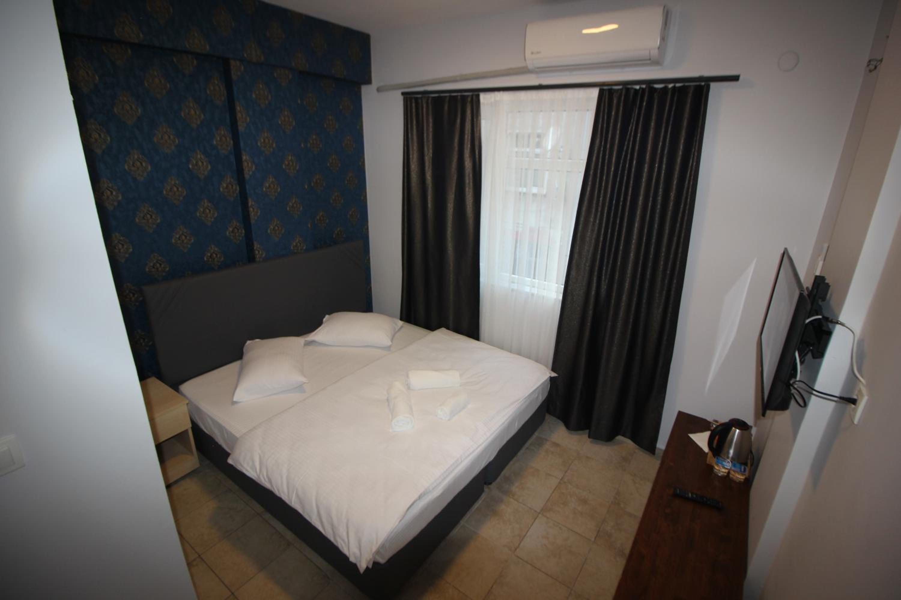 Deluxe Double Room - Photo 1