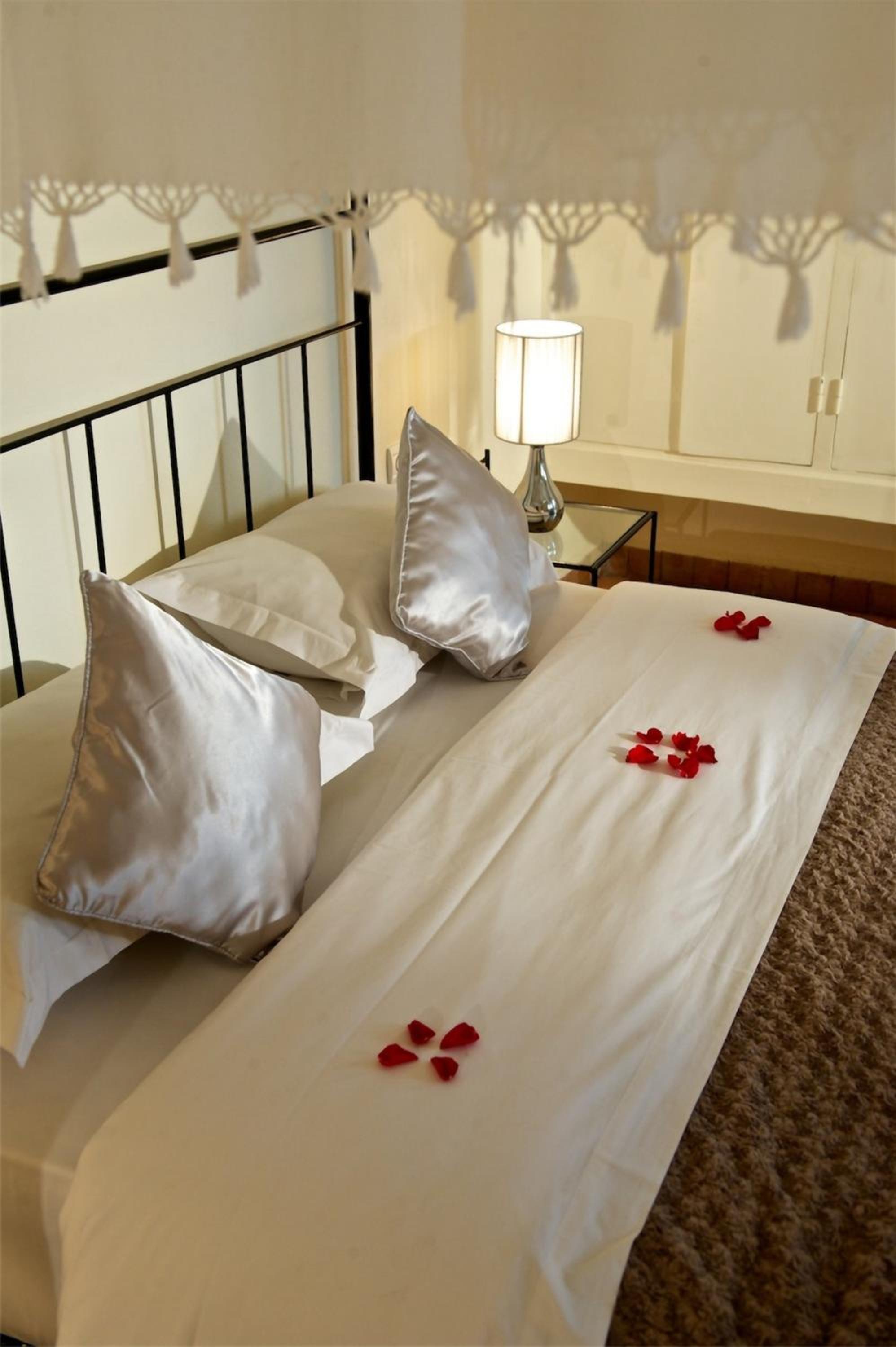 Standard Double or Twin Room - Photo 1